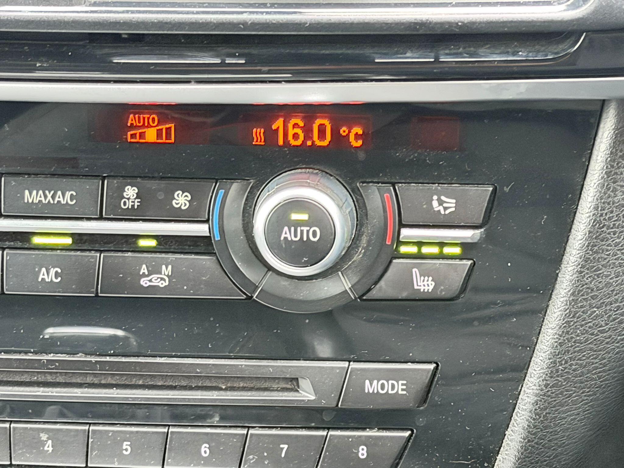 BMW X5 view 28
