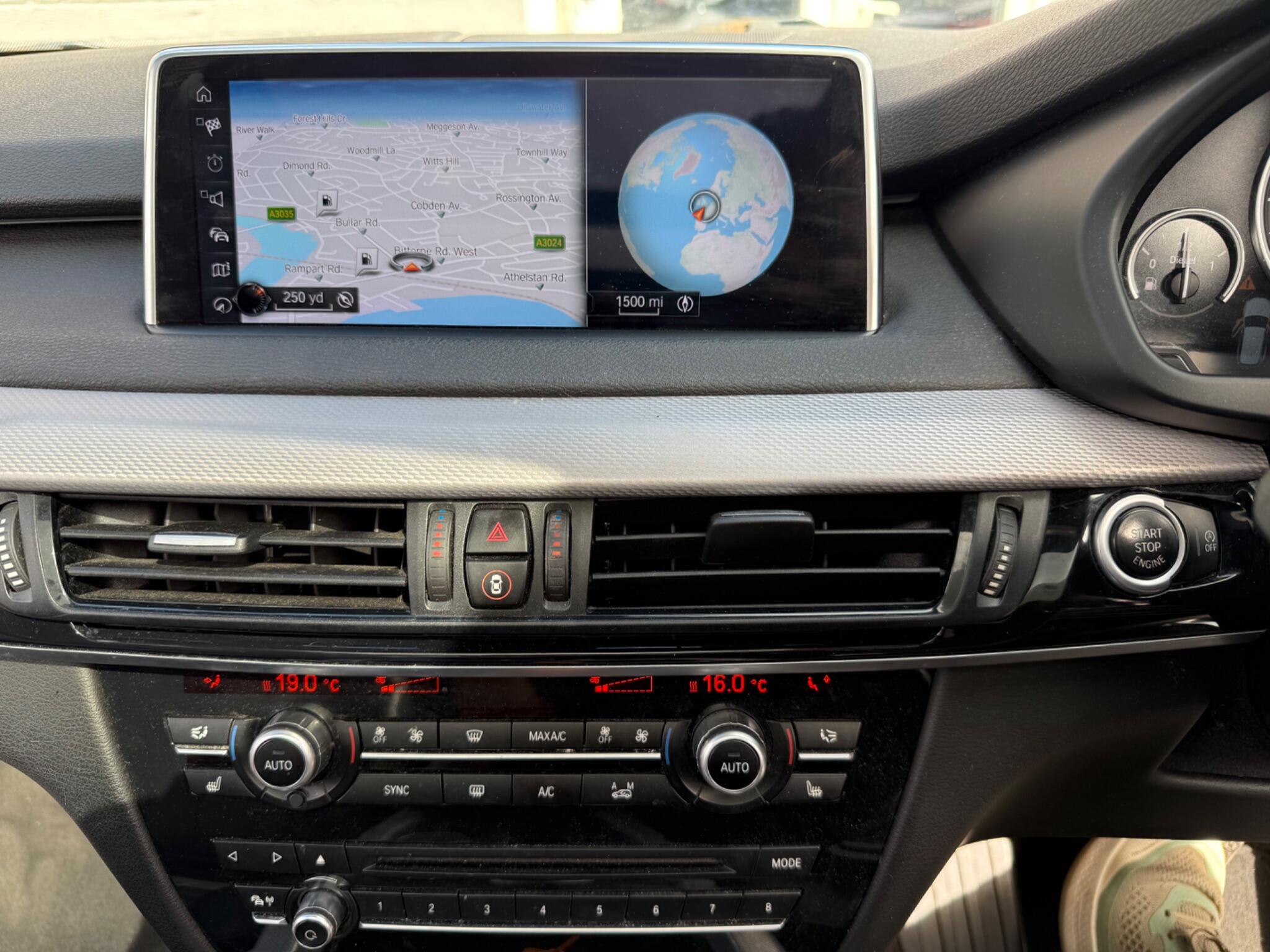 BMW X5 view 11
