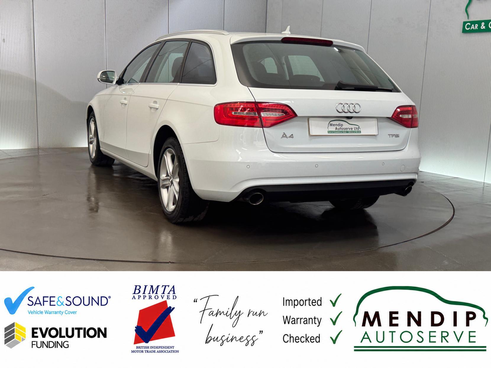 Audi A4 Avant view 22