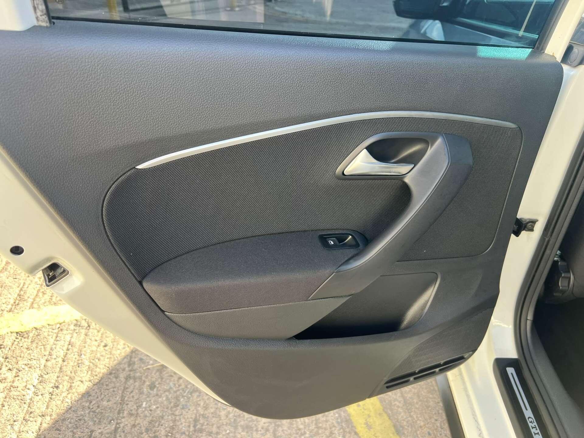 Volkswagen Polo view 45
