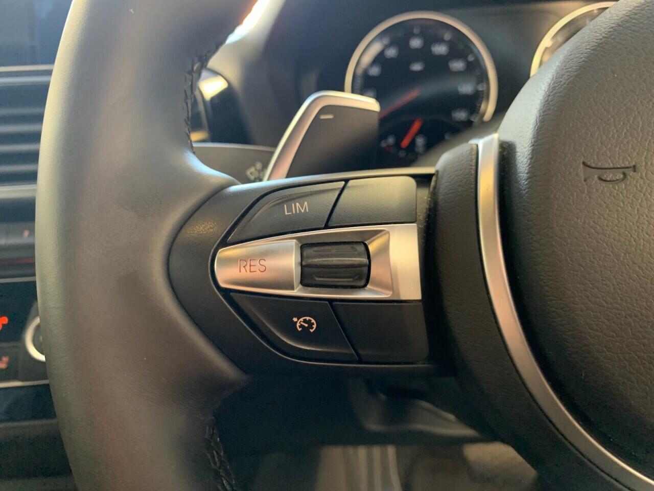 BMW 1 Series view 38