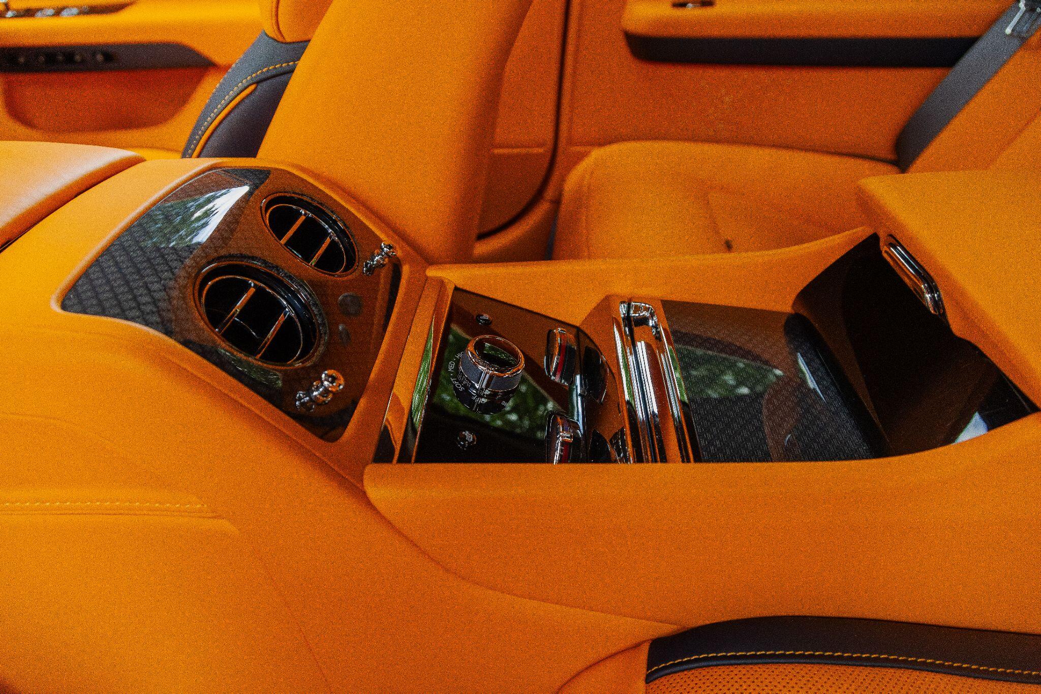 Rolls-Royce Spectre view 31