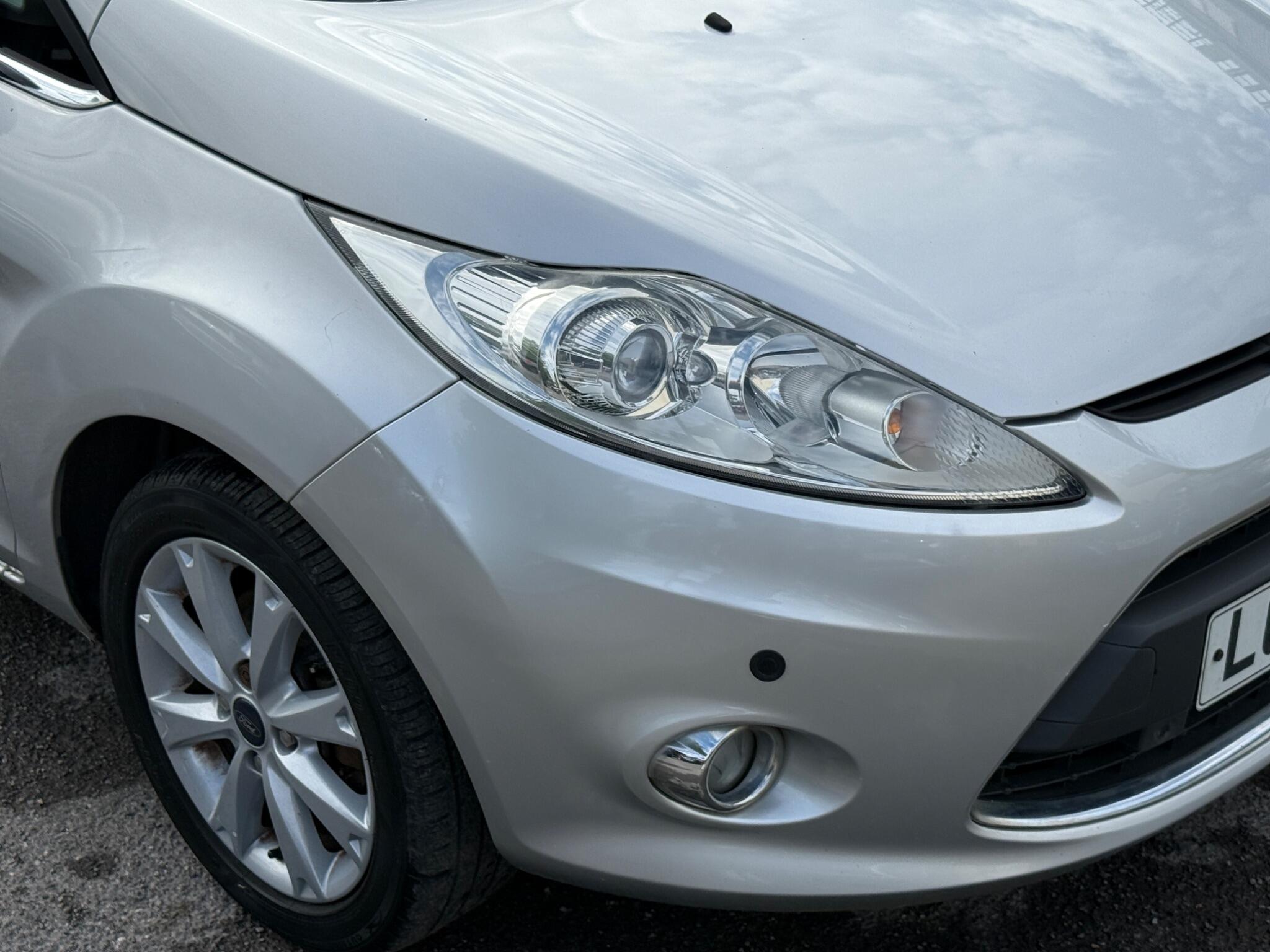 Ford Fiesta - Image 22