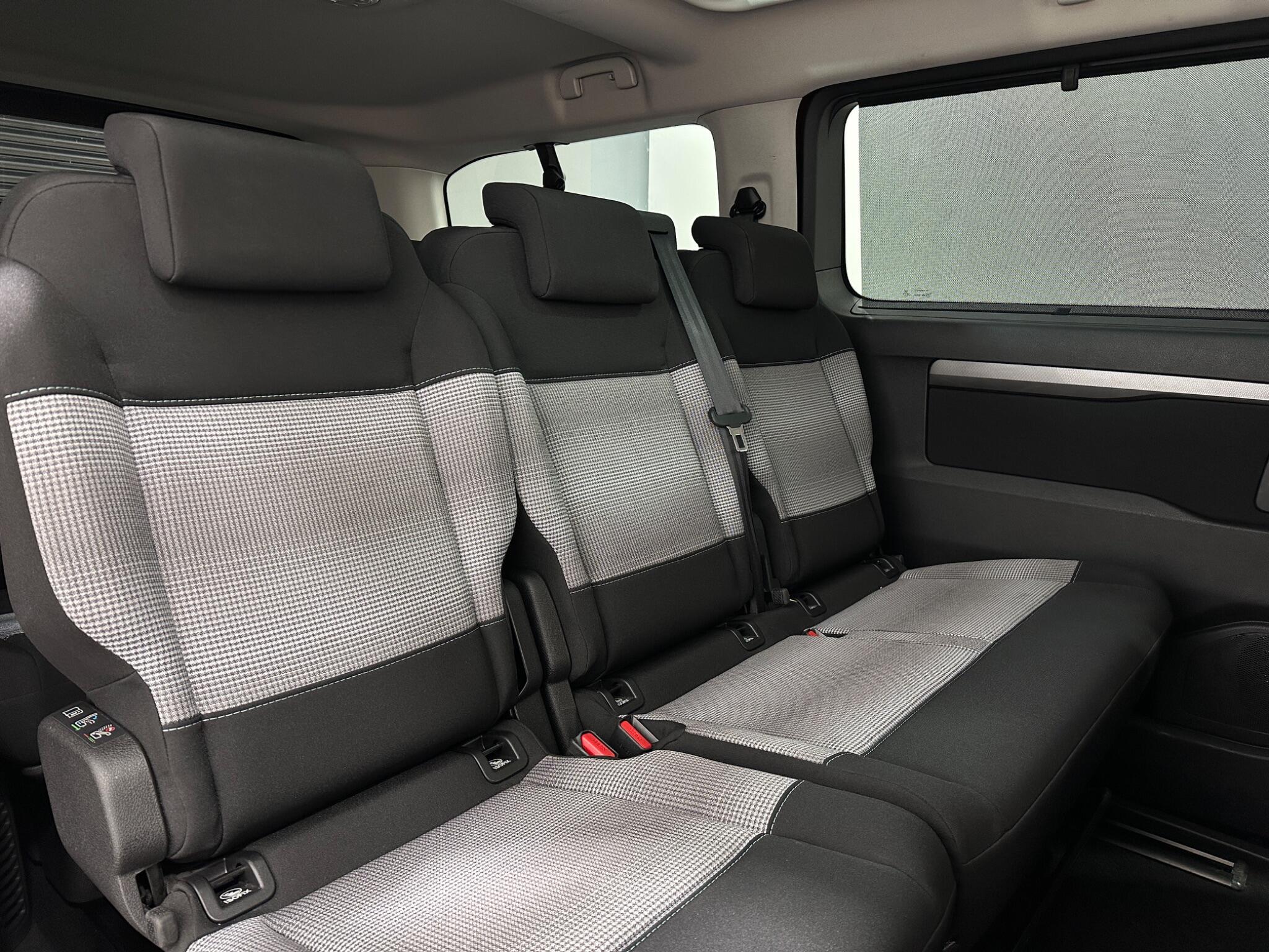 Citroen Spacetourer view 34