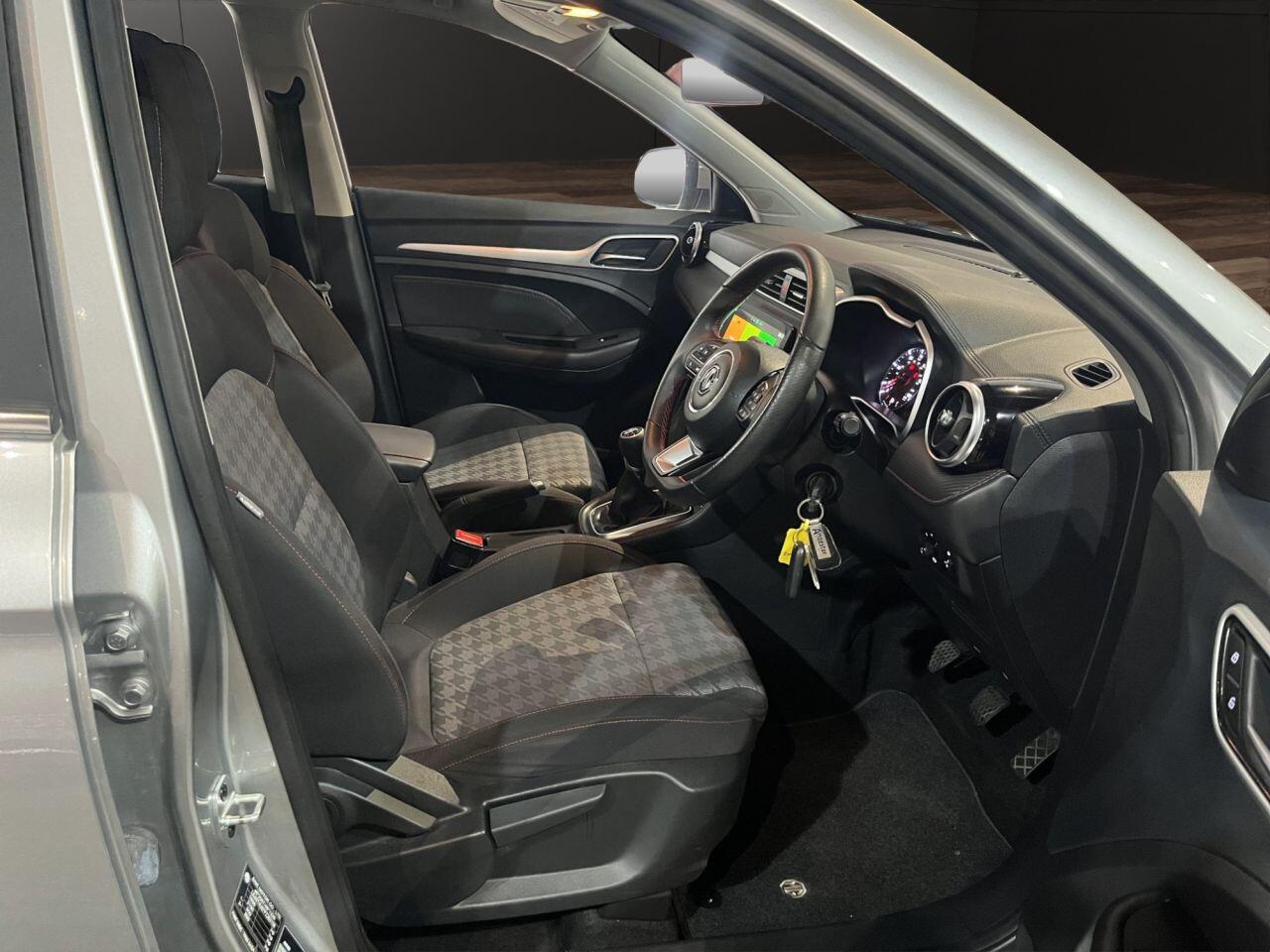 MG MG ZS view 13