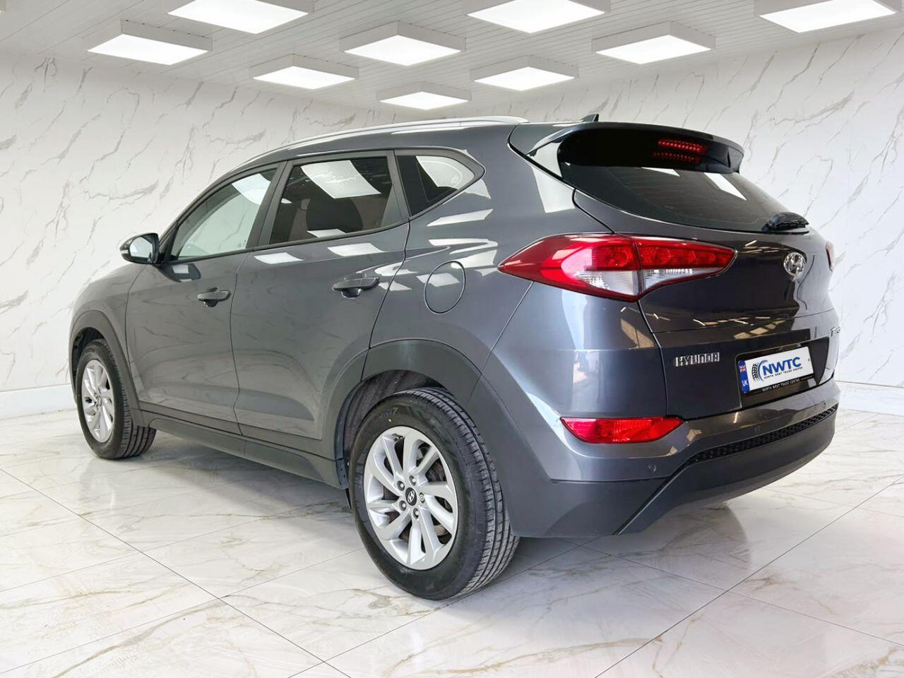 Hyundai Tucson view 12