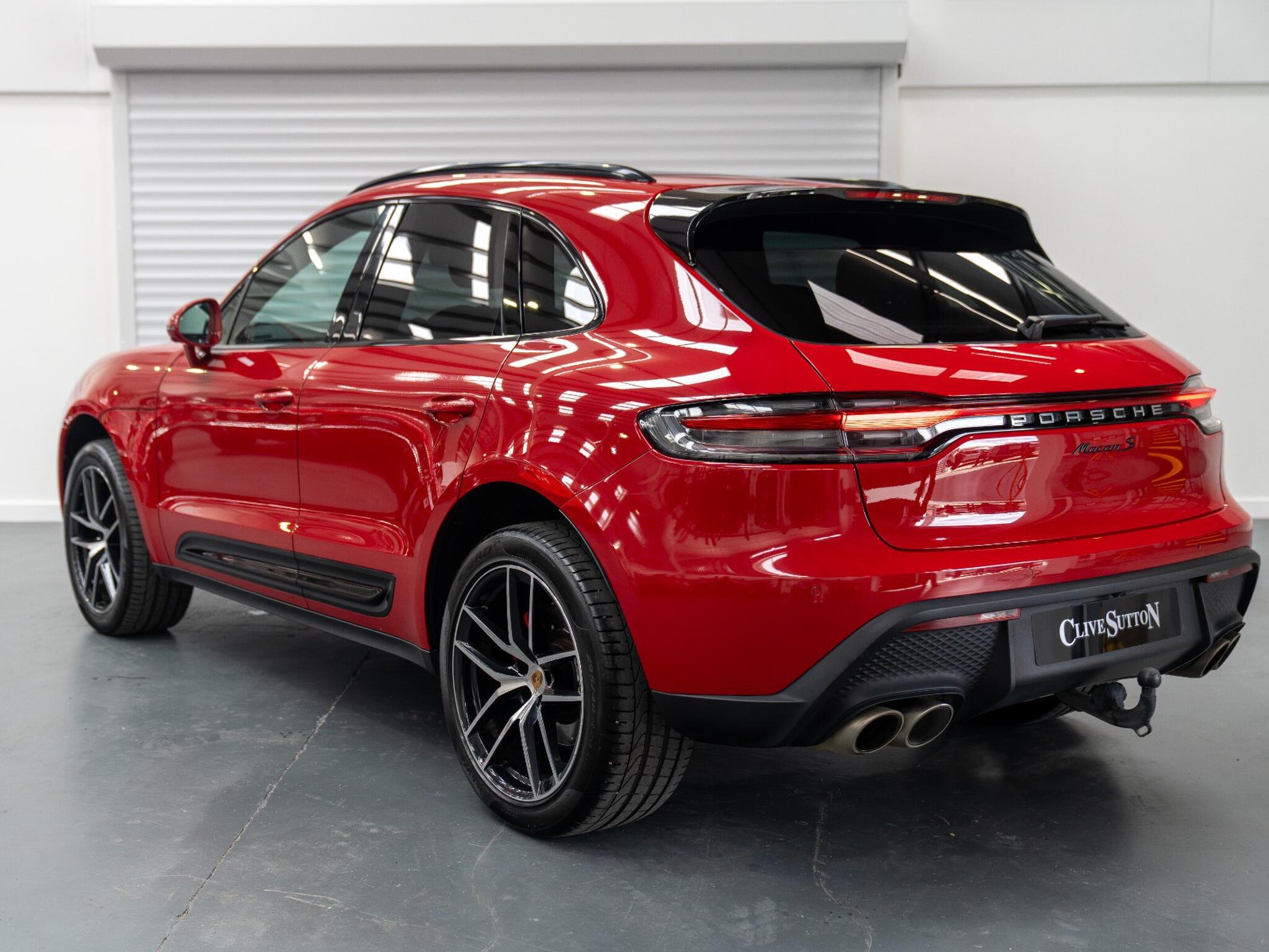 Porsche Macan view 23