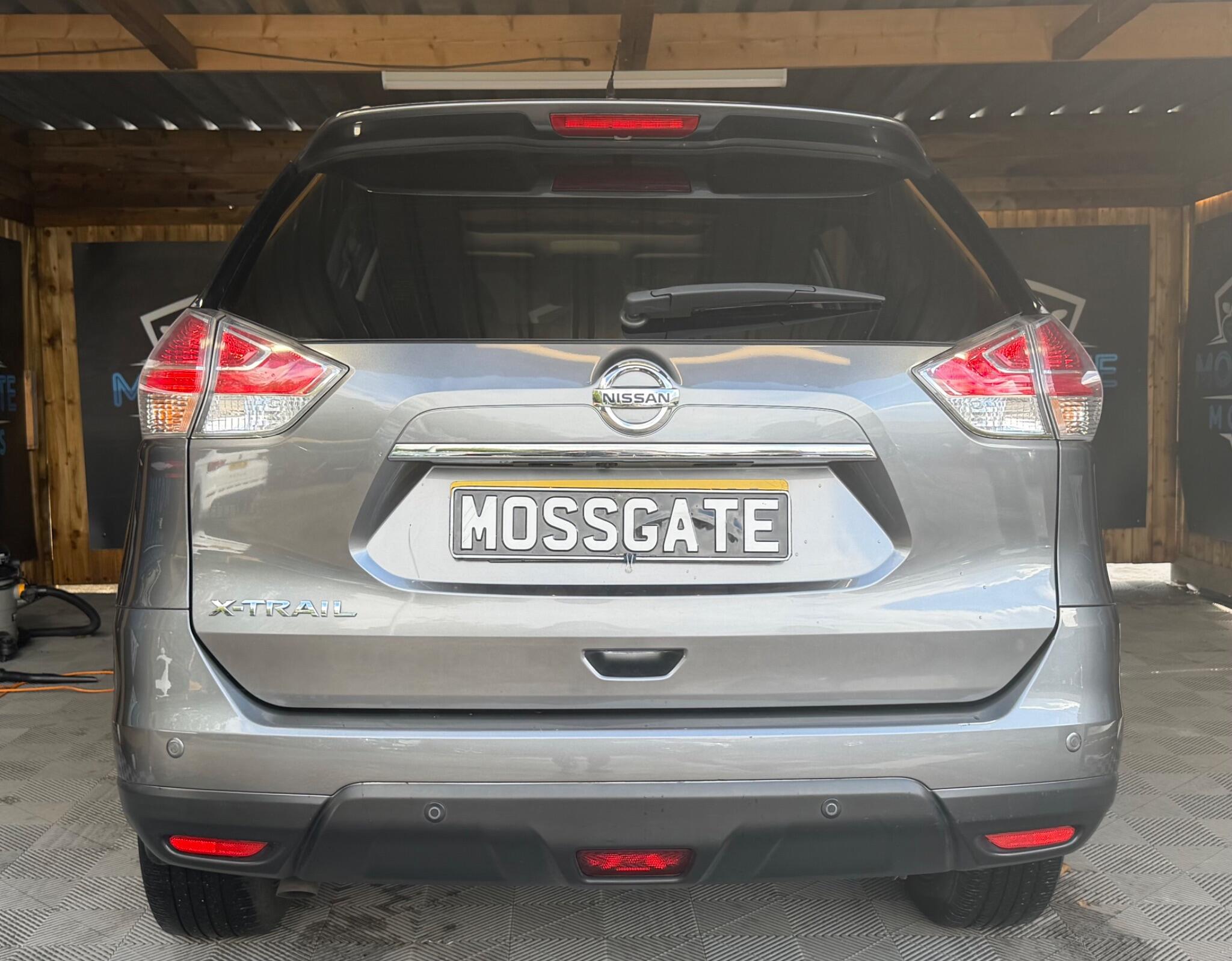 Nissan X-Trail view 9