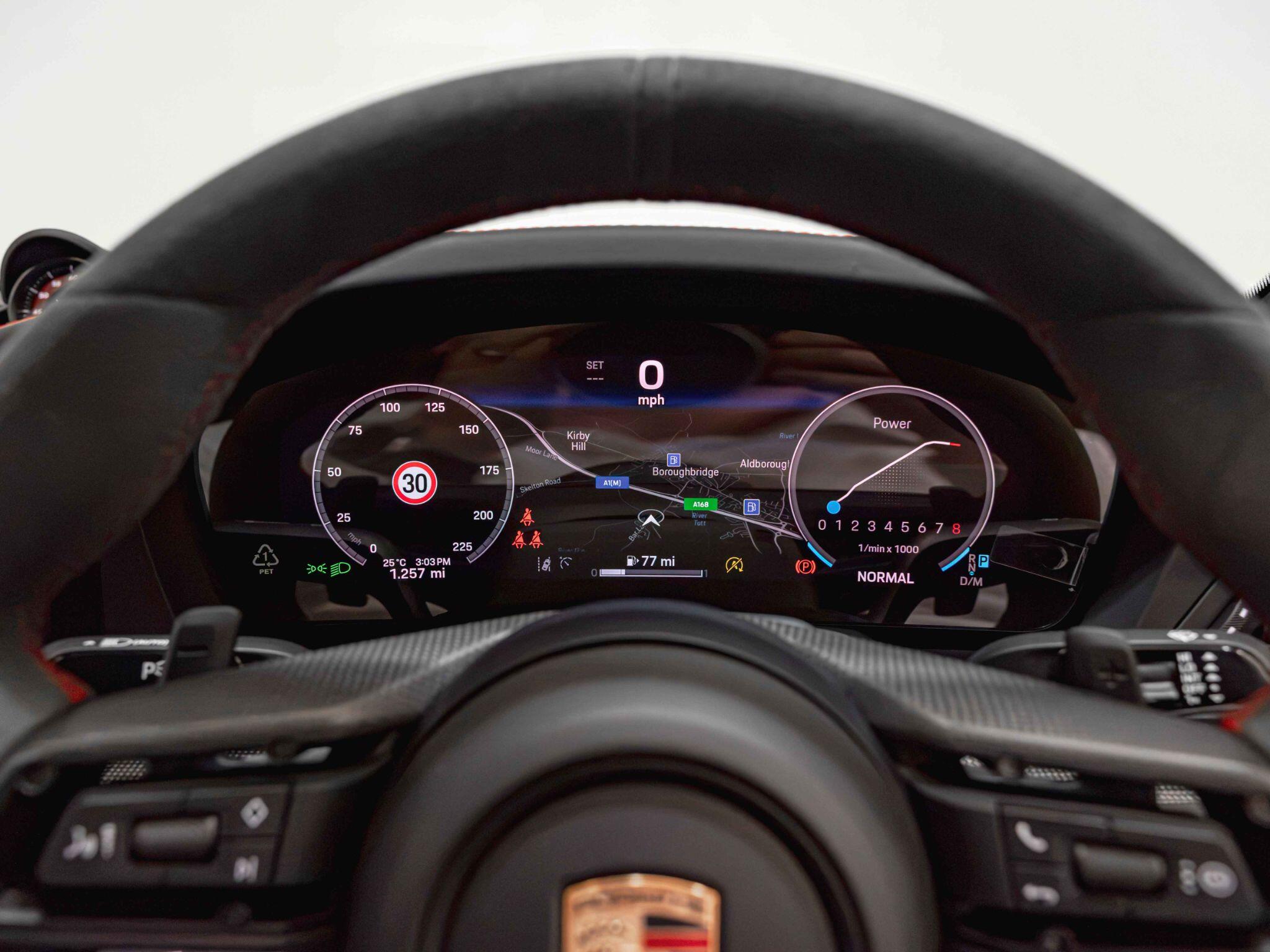Porsche 911 view 21