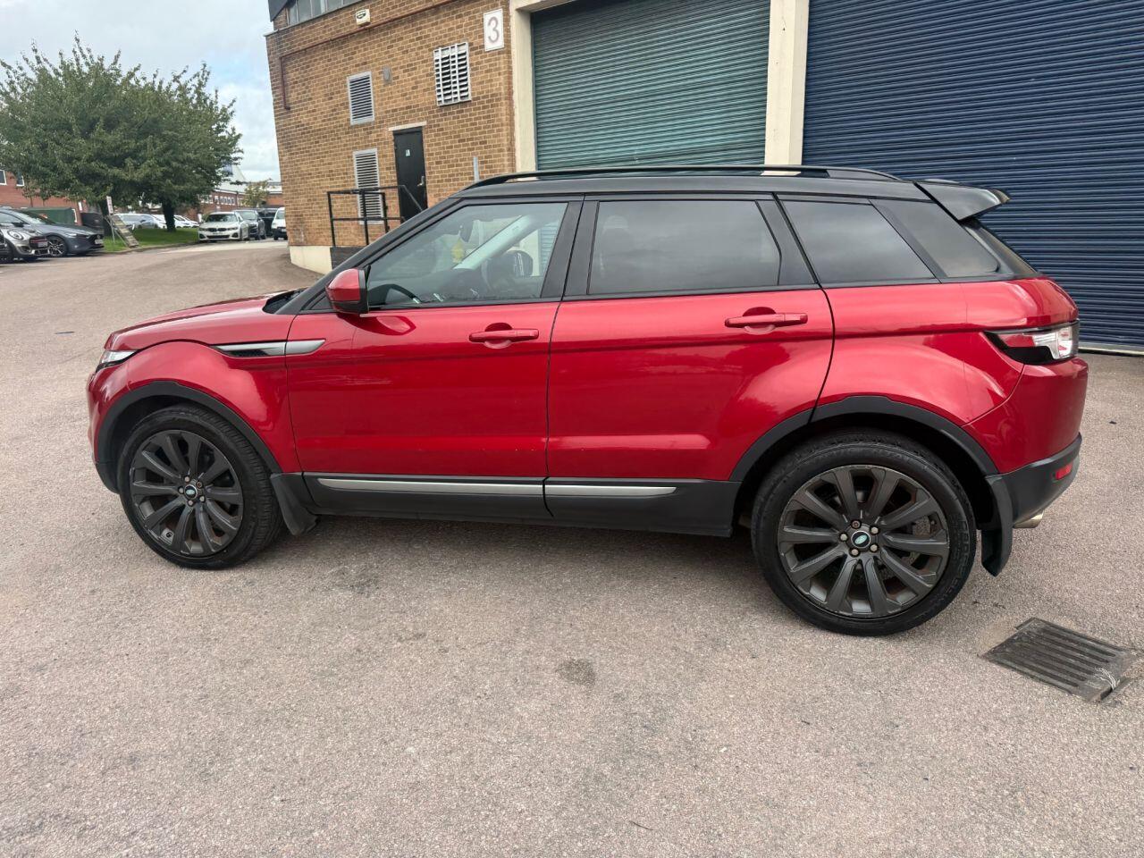 Land Rover Range Rover Evoque view 5