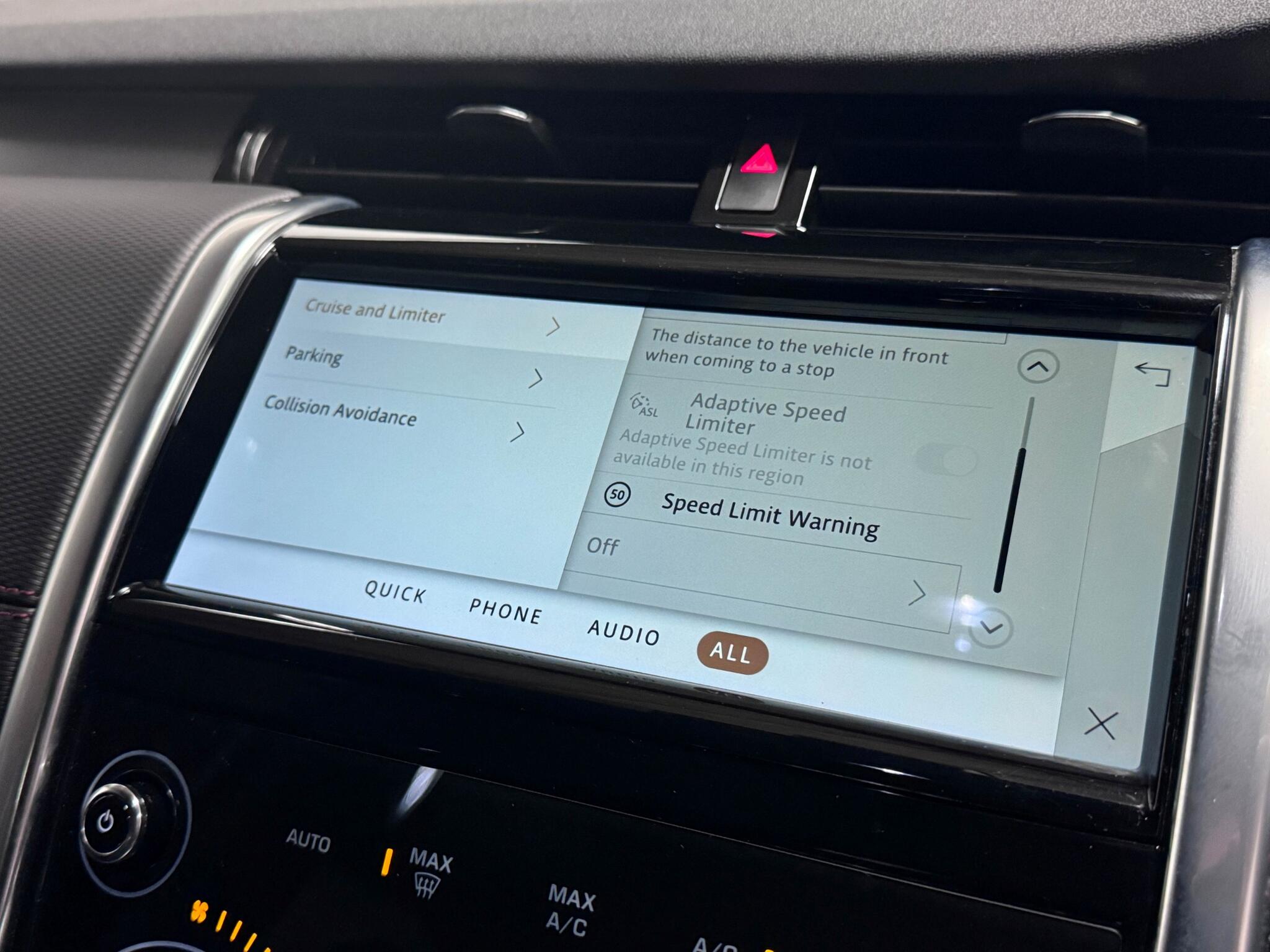 Land Rover Discovery Sport view 49