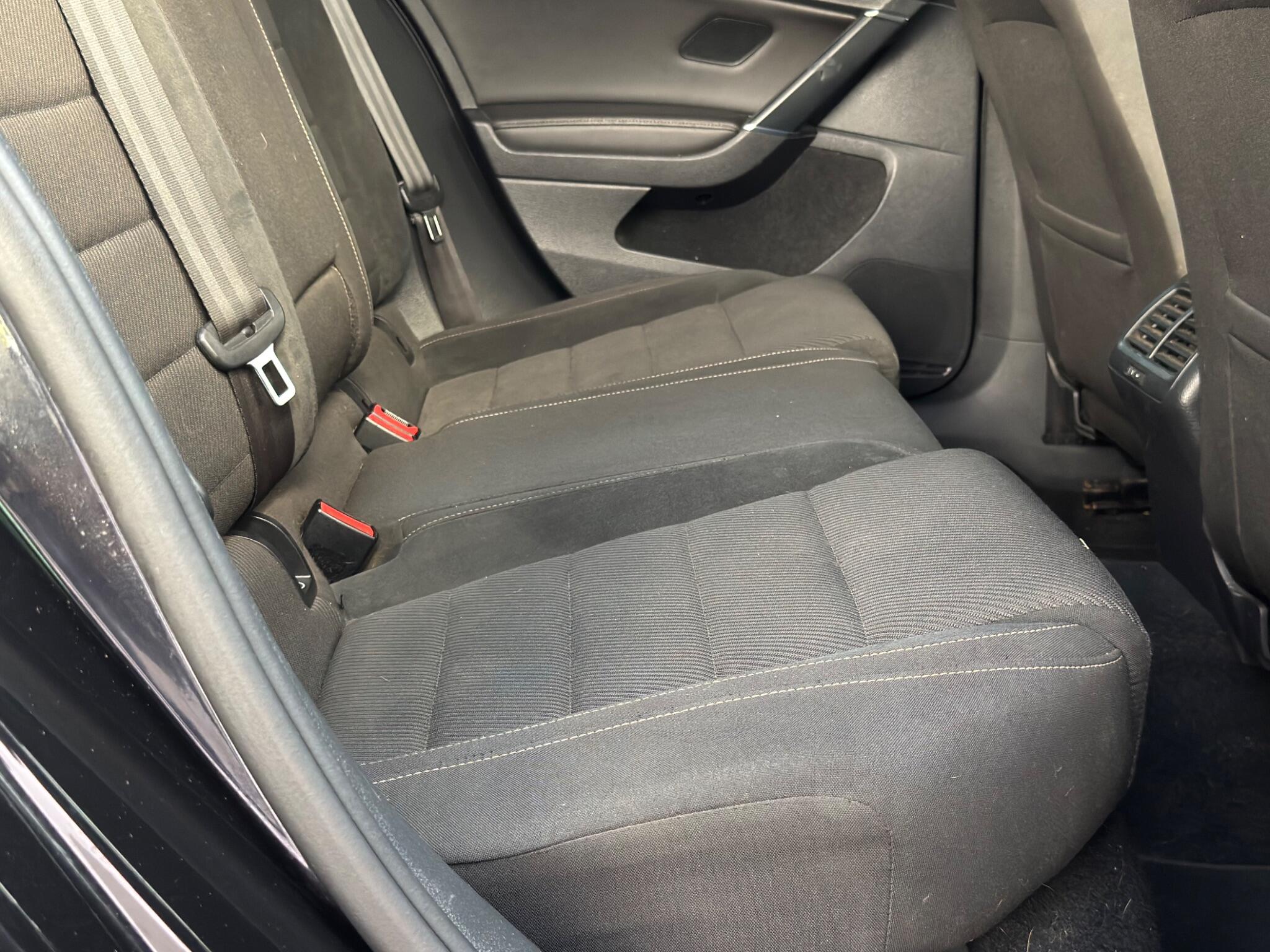 Volkswagen Golf view 53