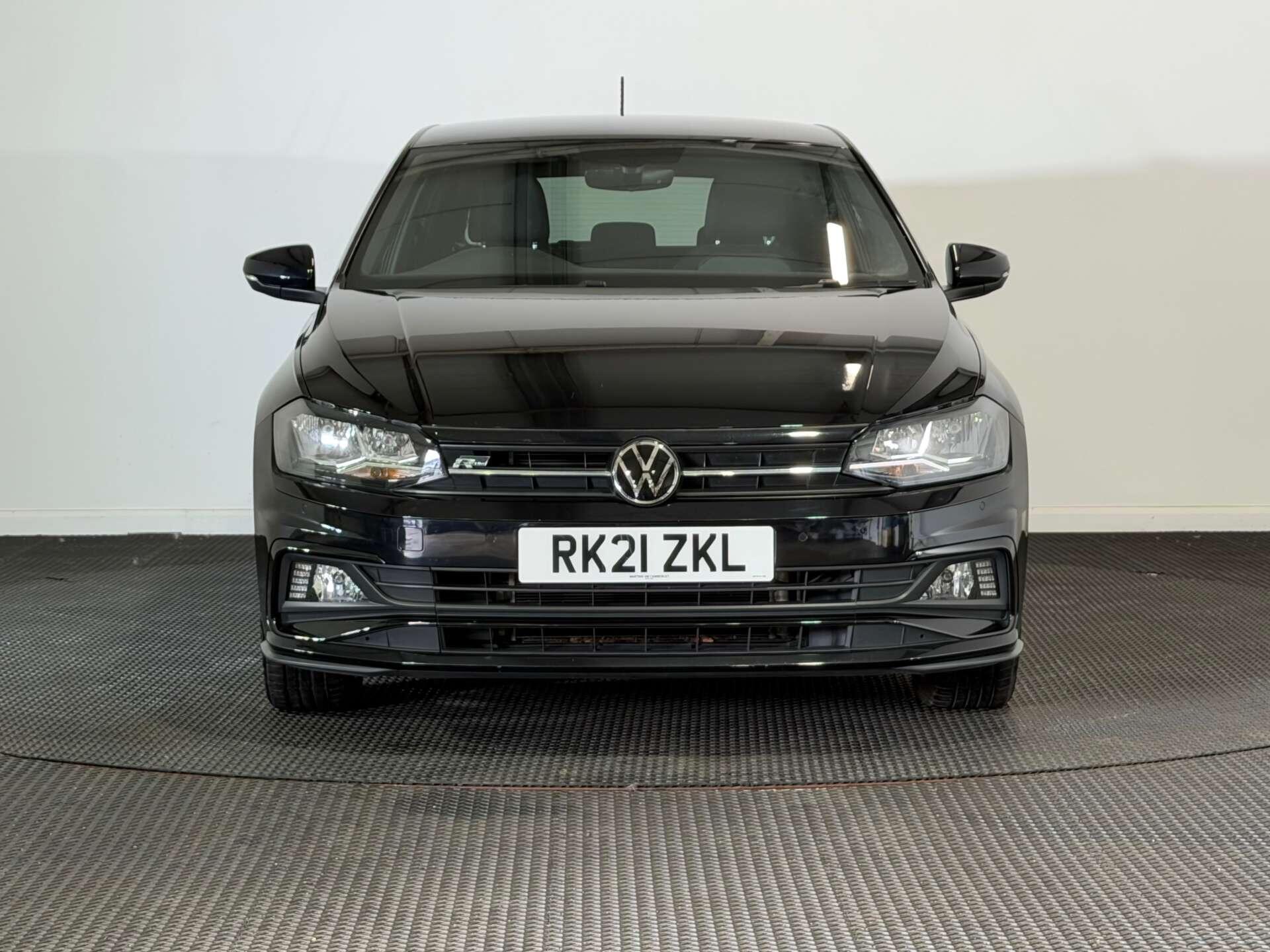 Volkswagen Polo view 2