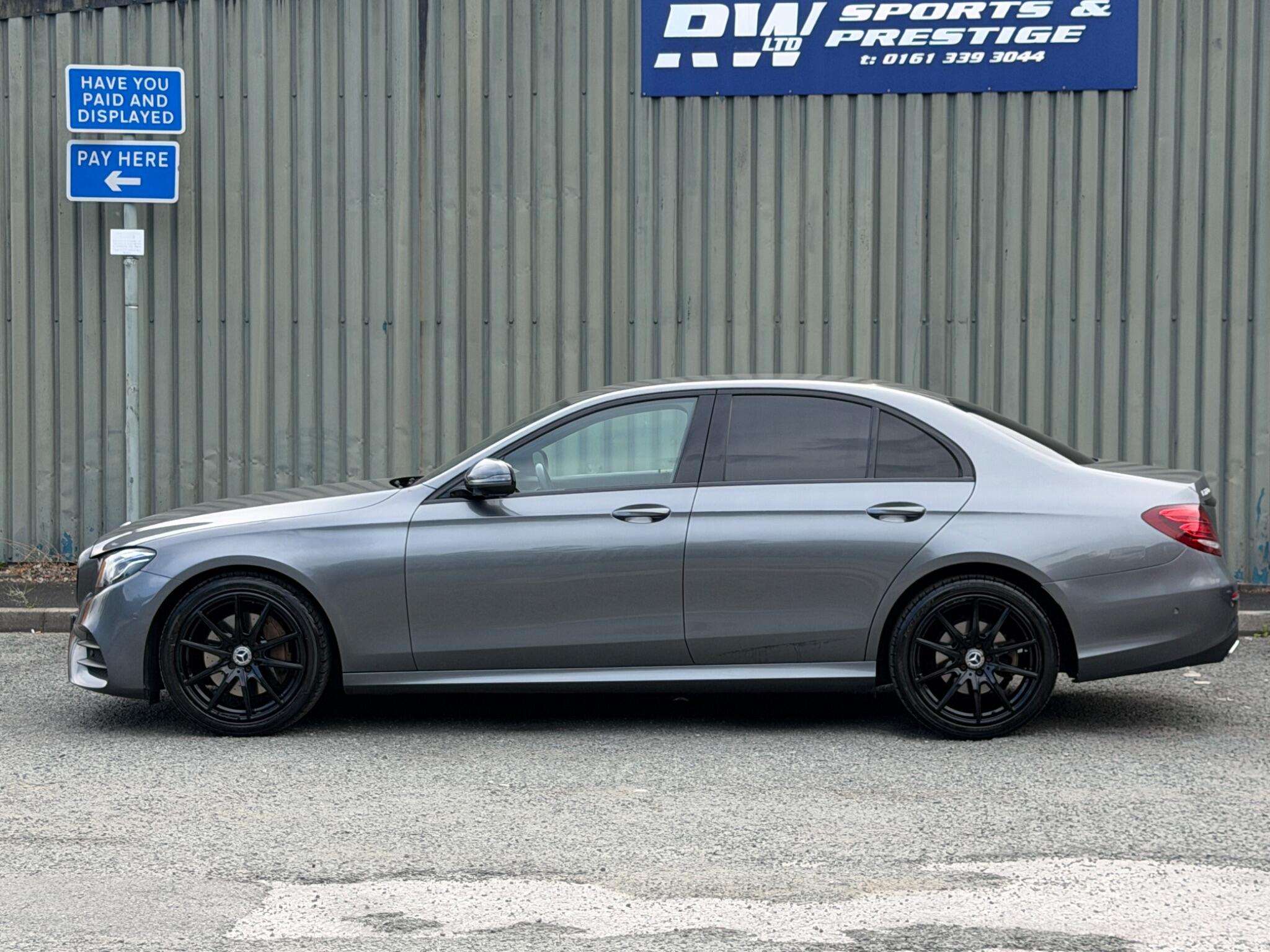 Mercedes-Benz E Class view 19