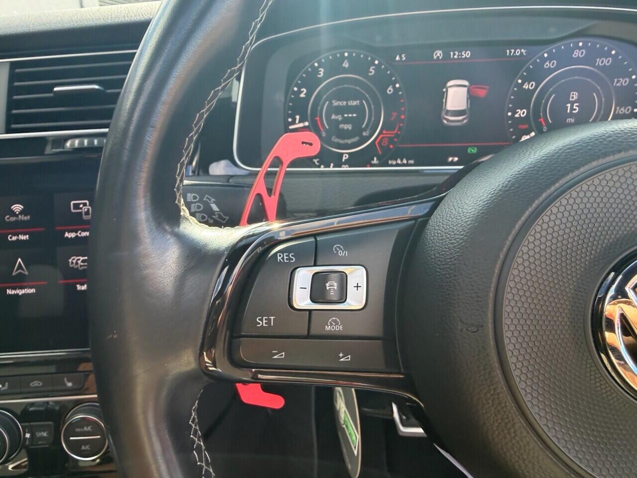 Volkswagen Golf view 21