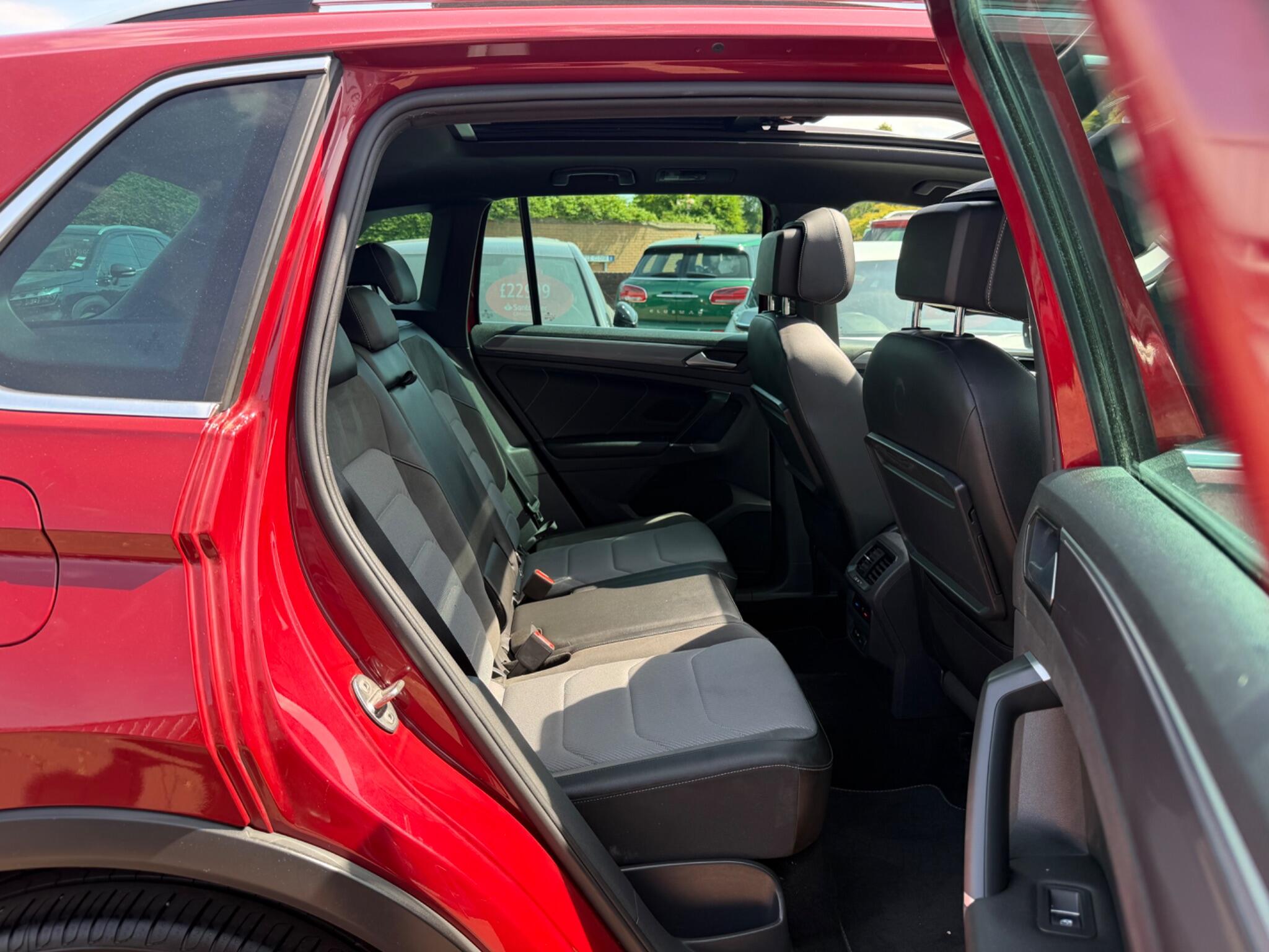 Volkswagen Tiguan view 66