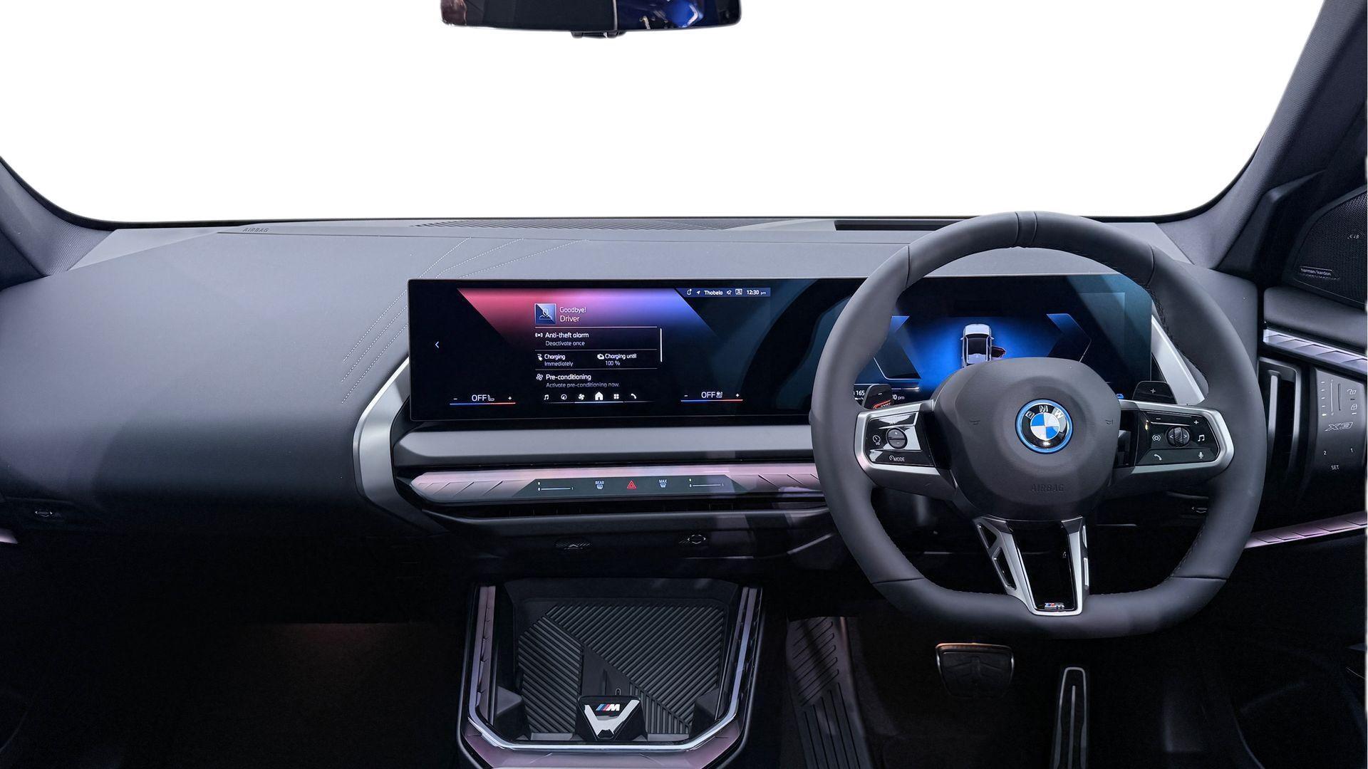 BMW X3 view 4