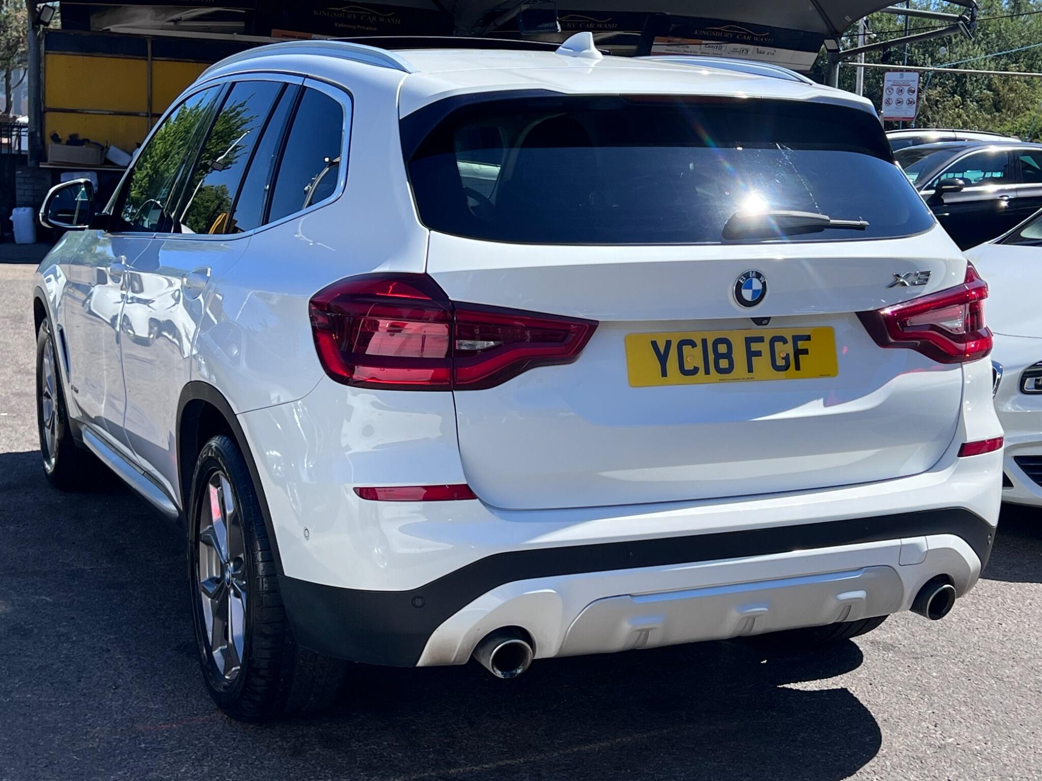 BMW X3 view 13