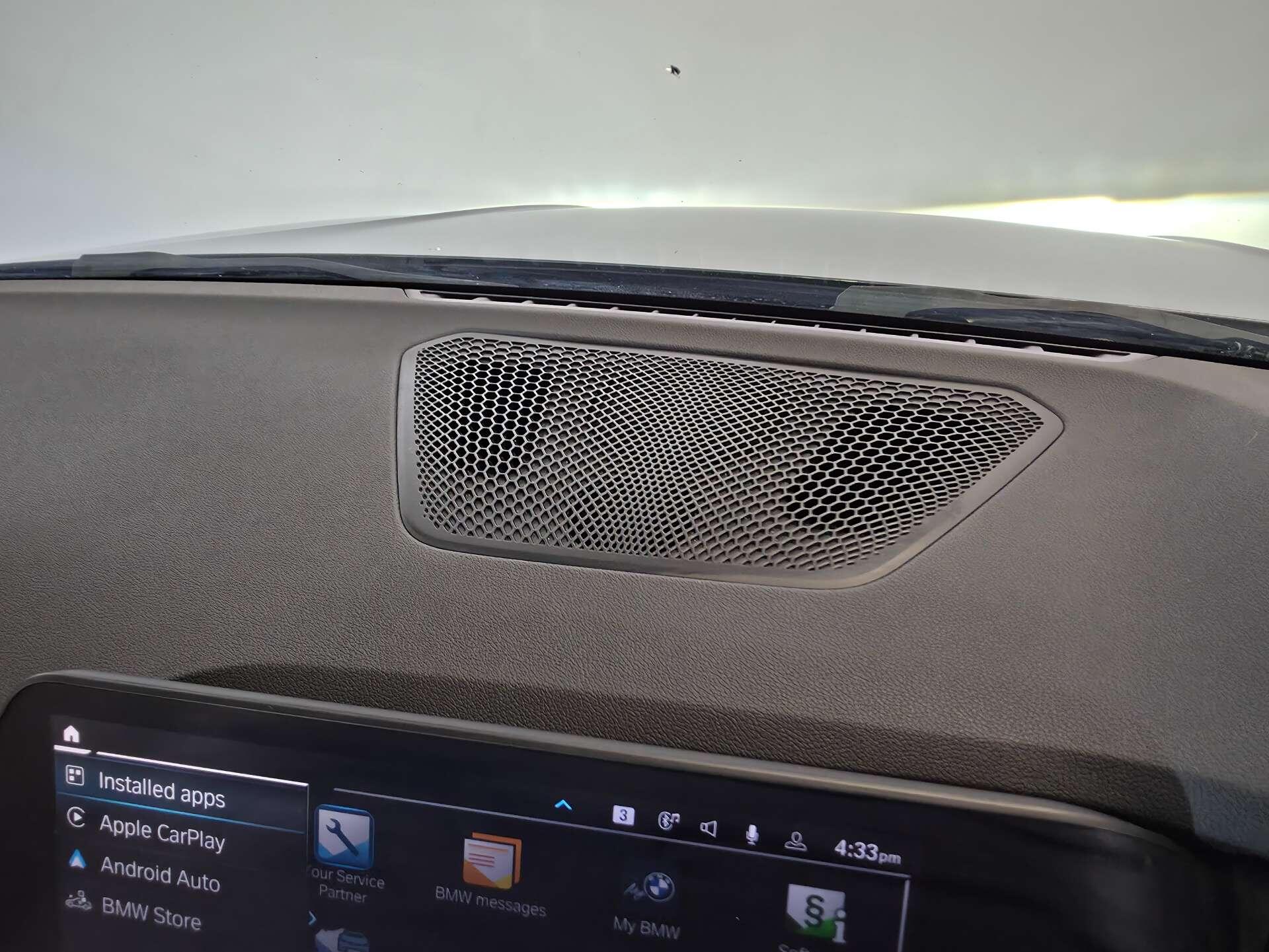 BMW 3 Series view 47
