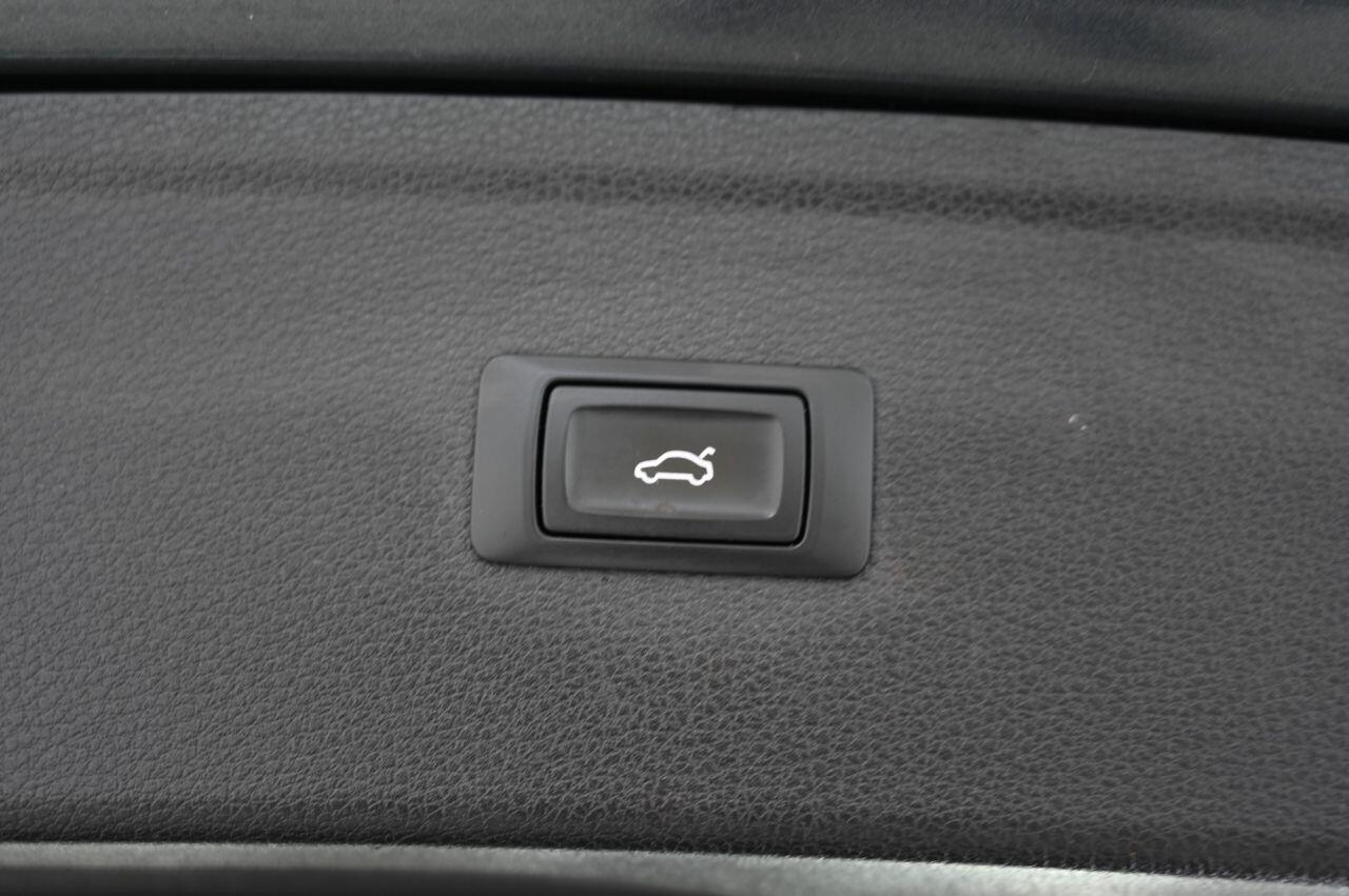 Audi Q5 view 44