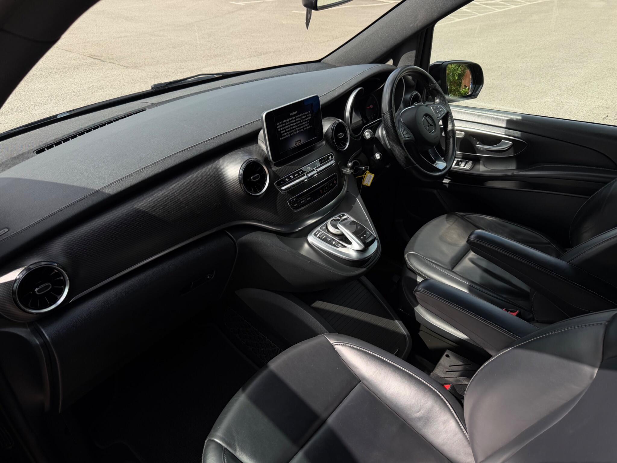 Mercedes-Benz V Class view 14