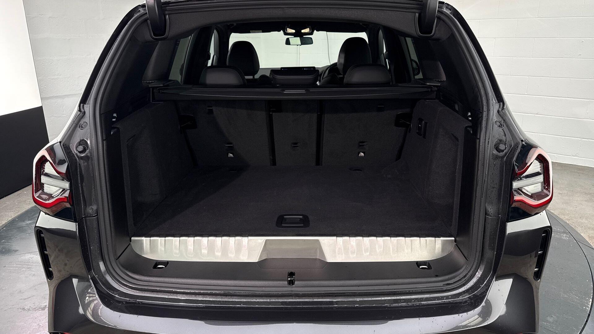 BMW X3 view 13