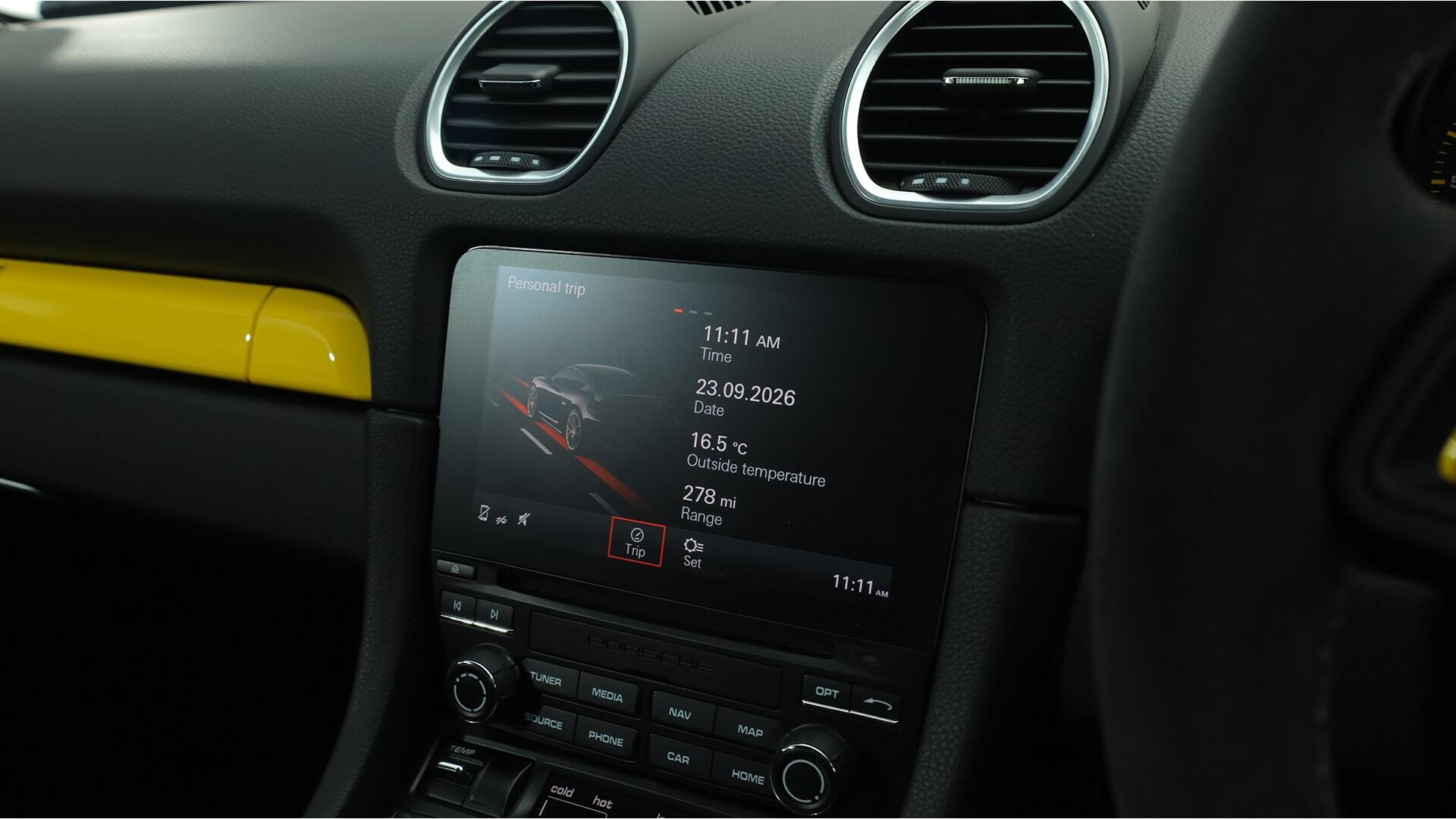 Porsche Cayman view 13