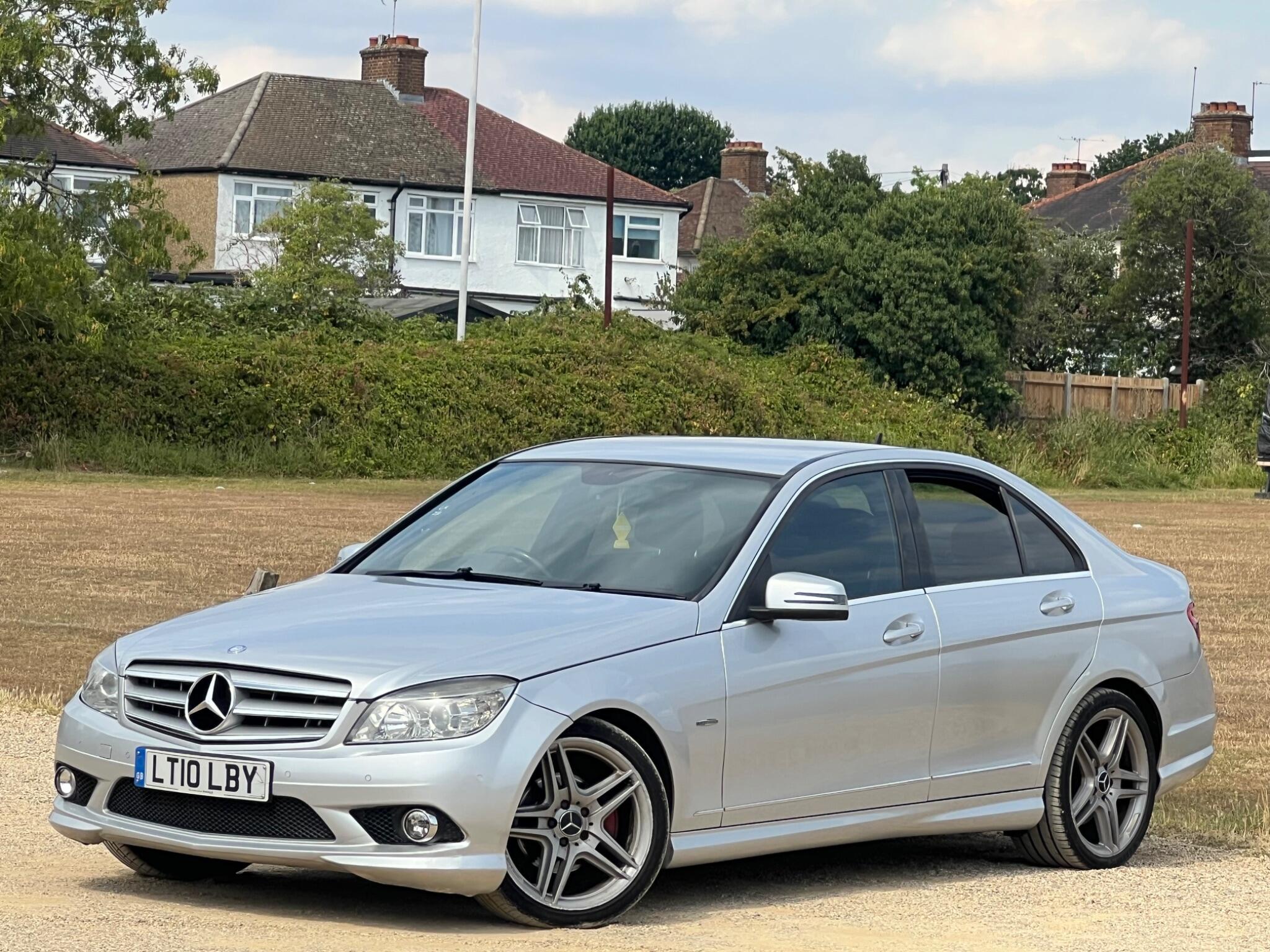Mercedes-Benz C-Class view 4