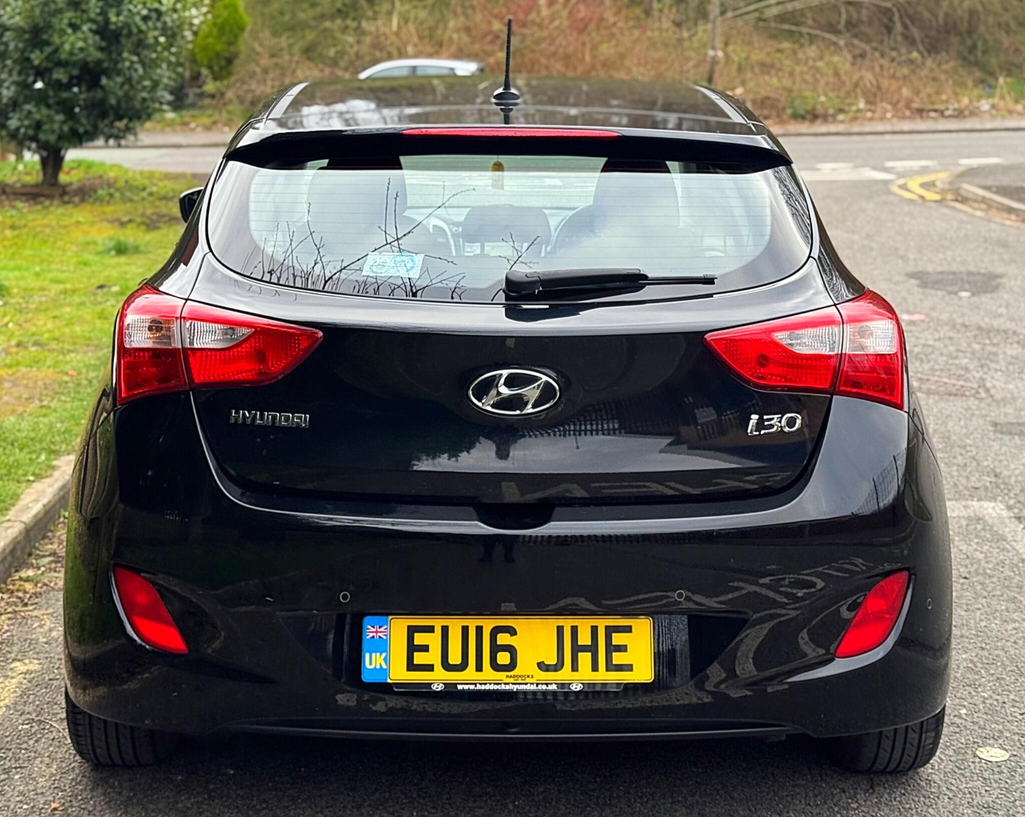 2016 Hyundai i30 1.6 CRDi Blue Drive SE Nav Euro 6 (s/s) 5dr image 27