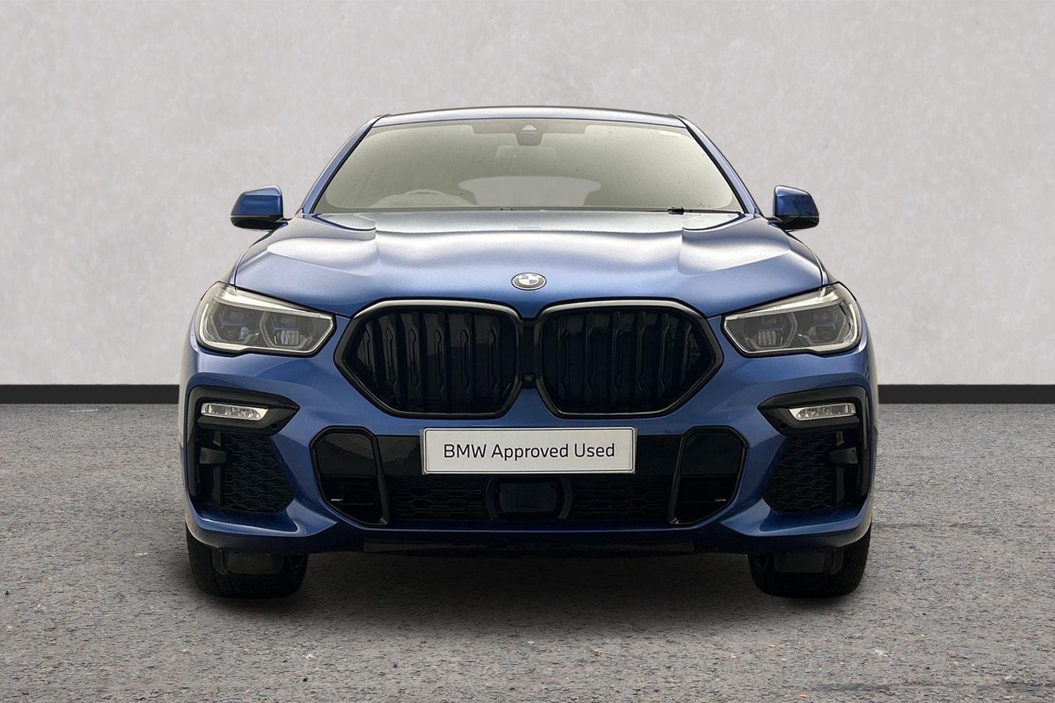 BMW X6 view 17