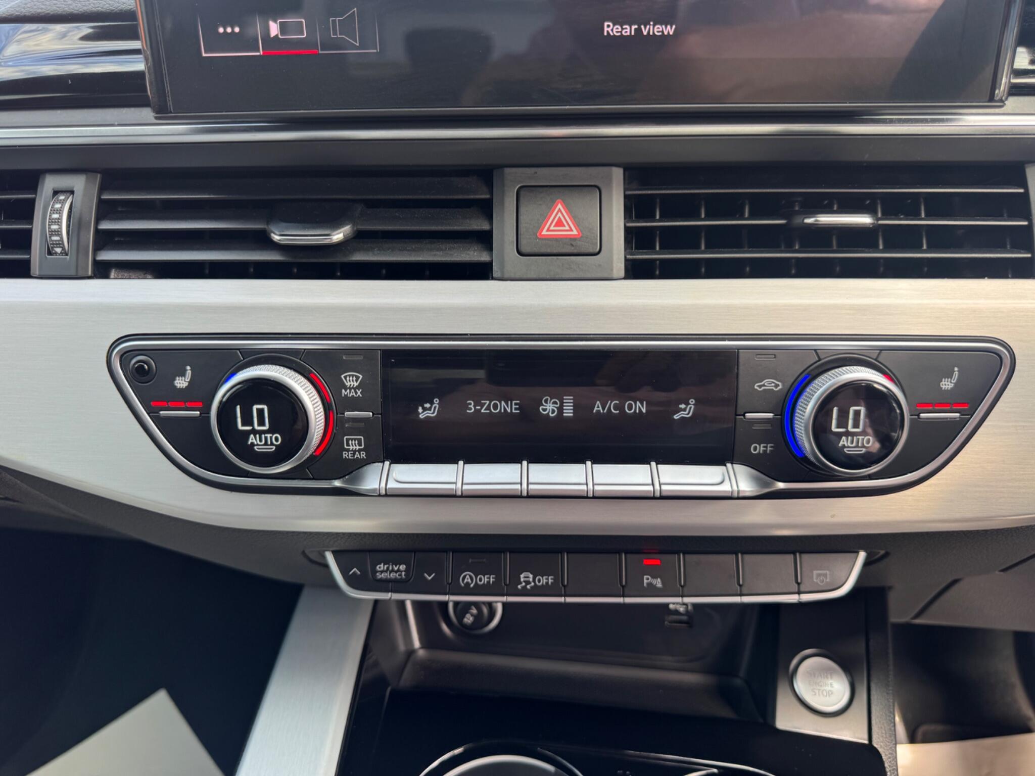 Audi A4 view 23
