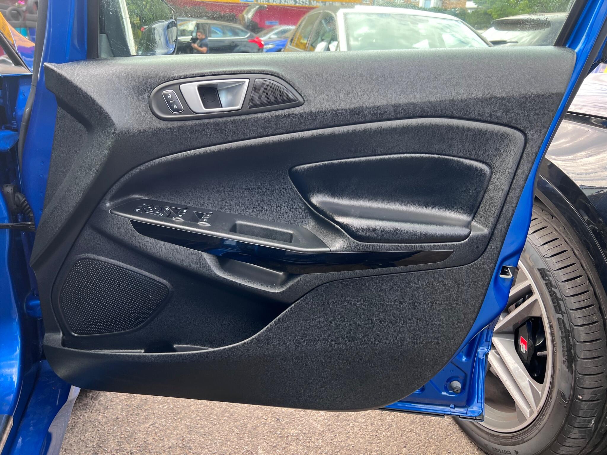 Ford Ecosport view 15