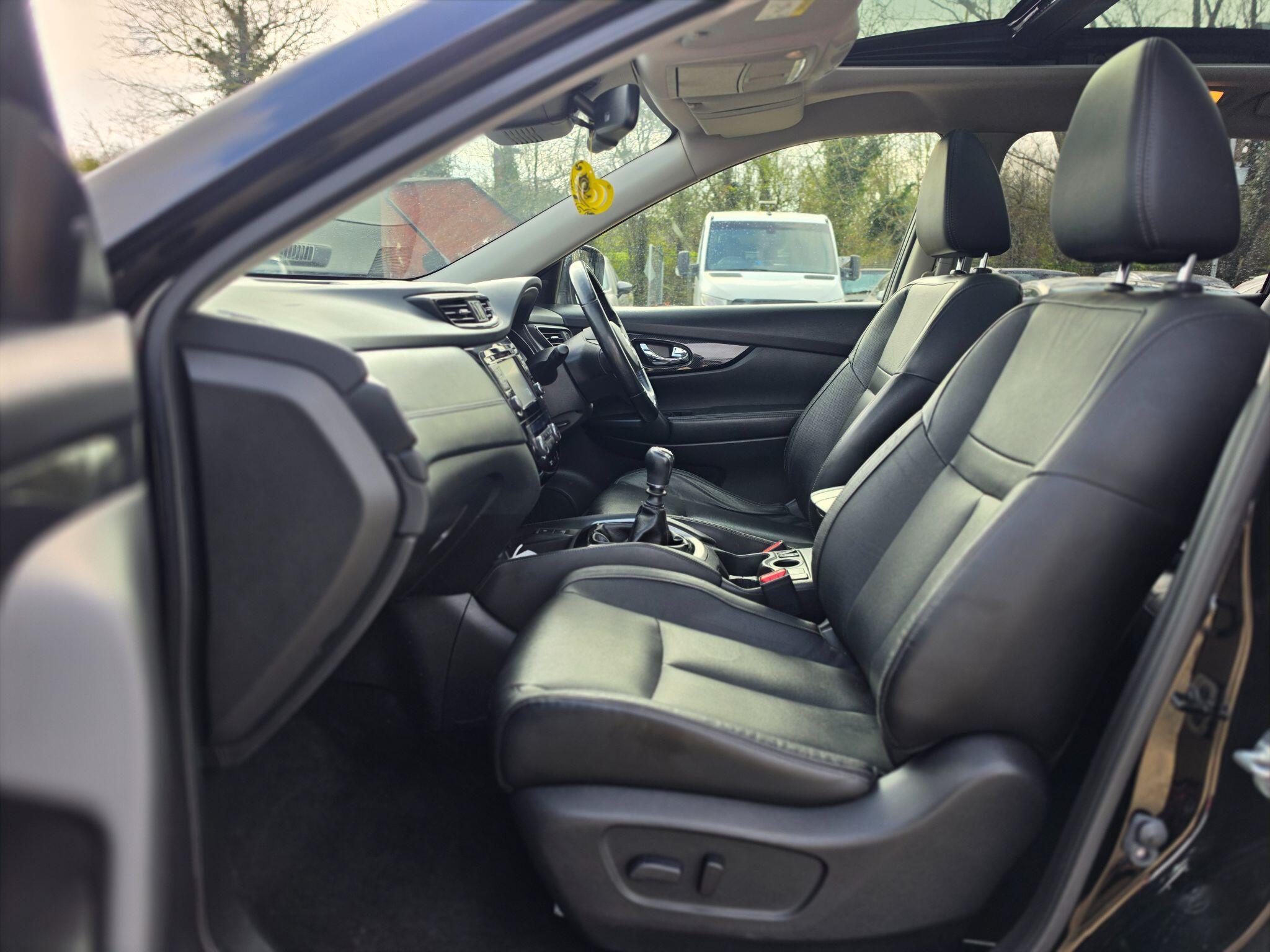 Nissan X-Trail view 8