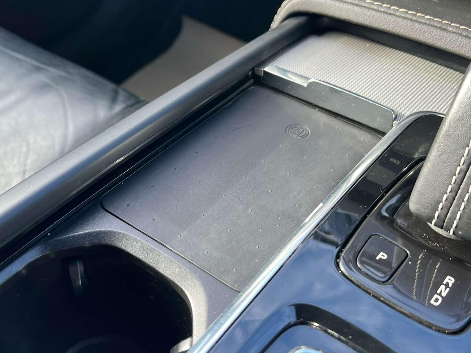 Volvo XC90 view 27