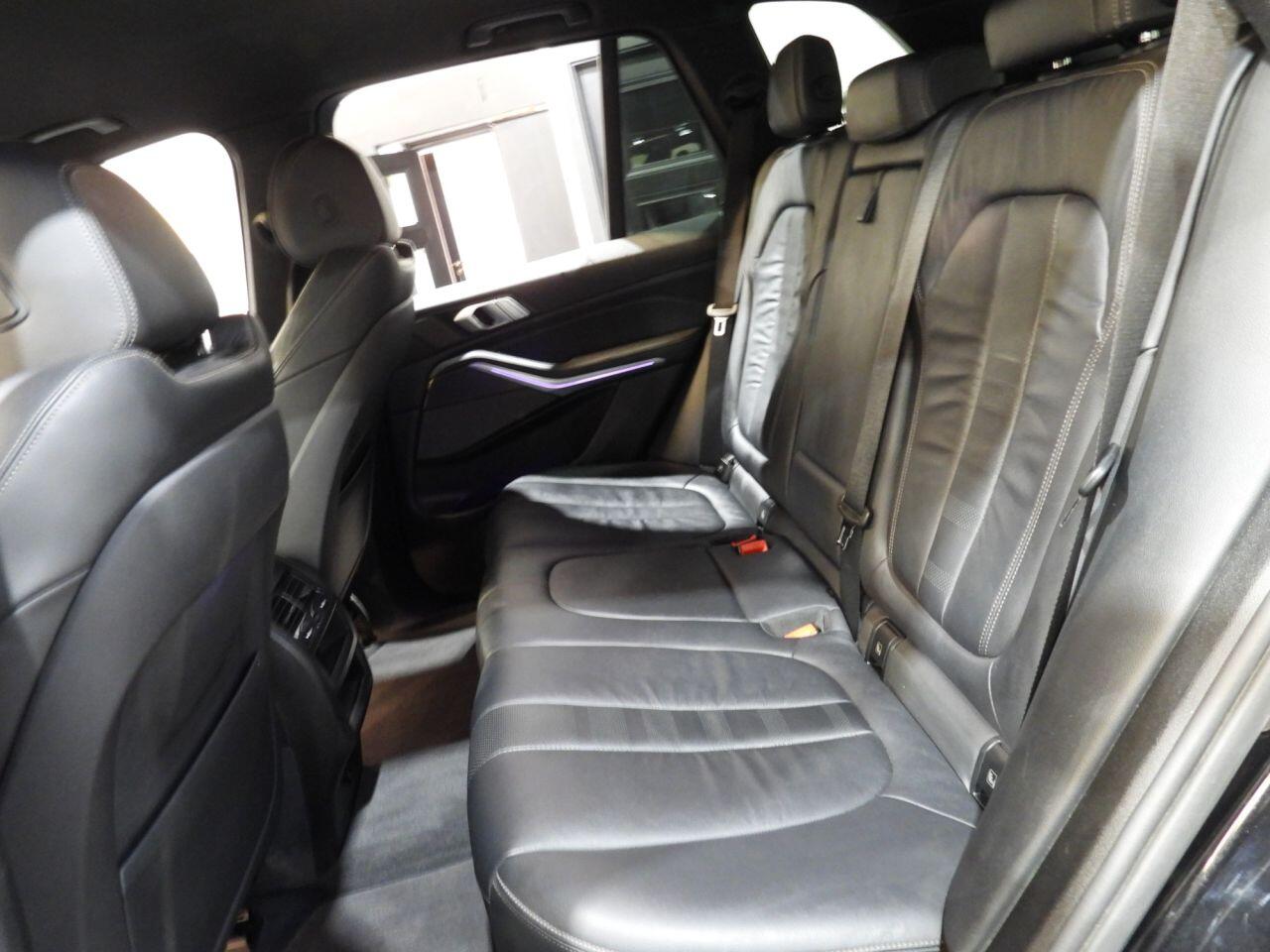 BMW X5 view 37