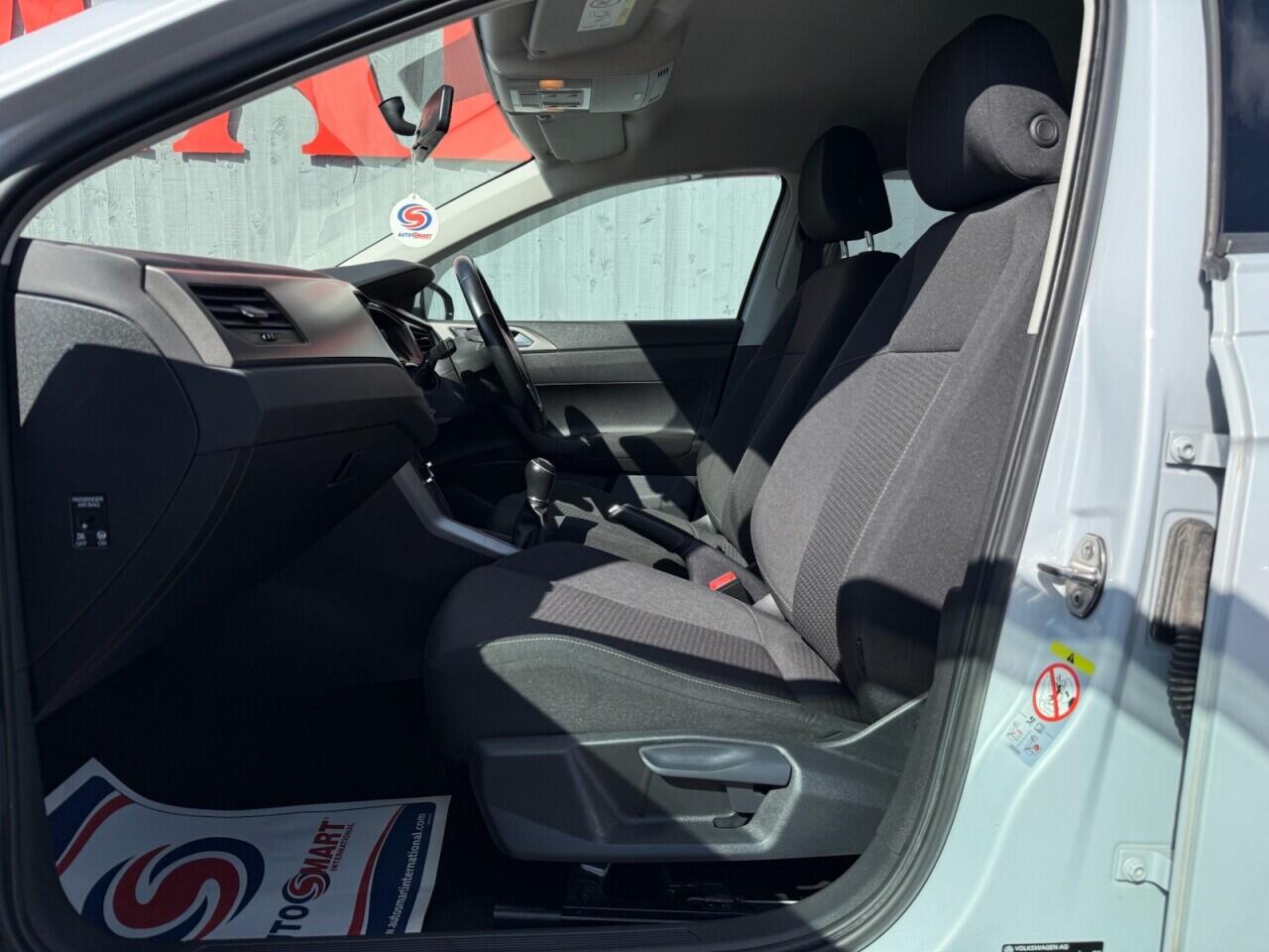 Volkswagen Polo view 21