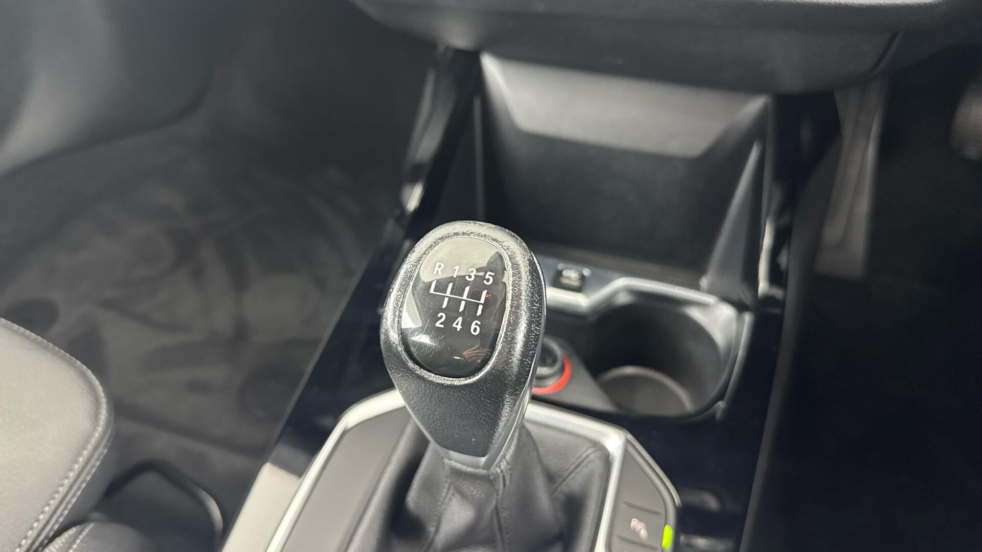 BMW 1 Series view 37