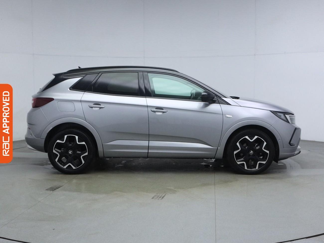 Vauxhall Grandland view 6
