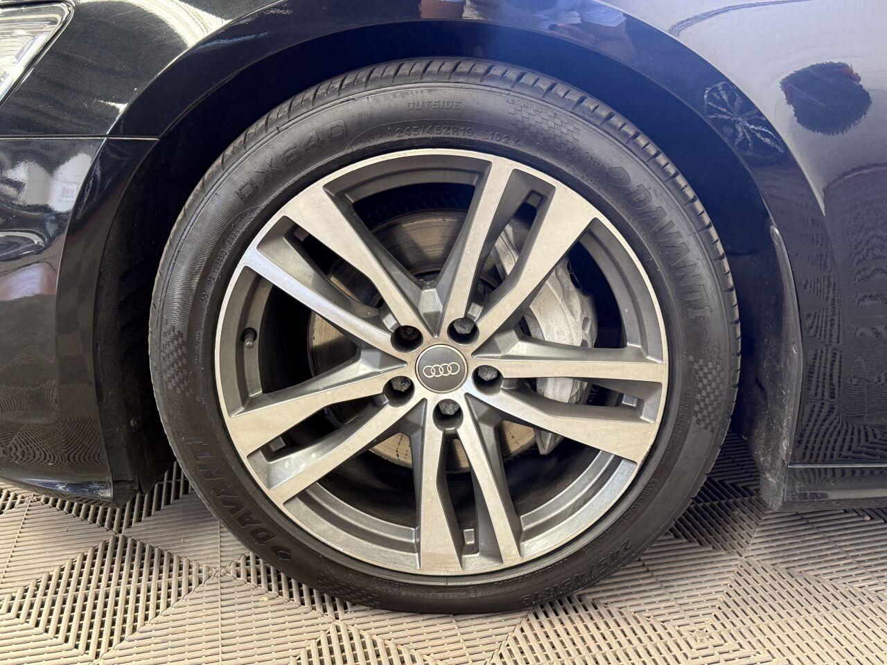 Audi A6 Saloon view 22