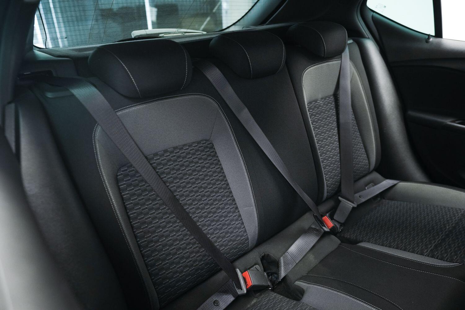 Vauxhall Astra view 13