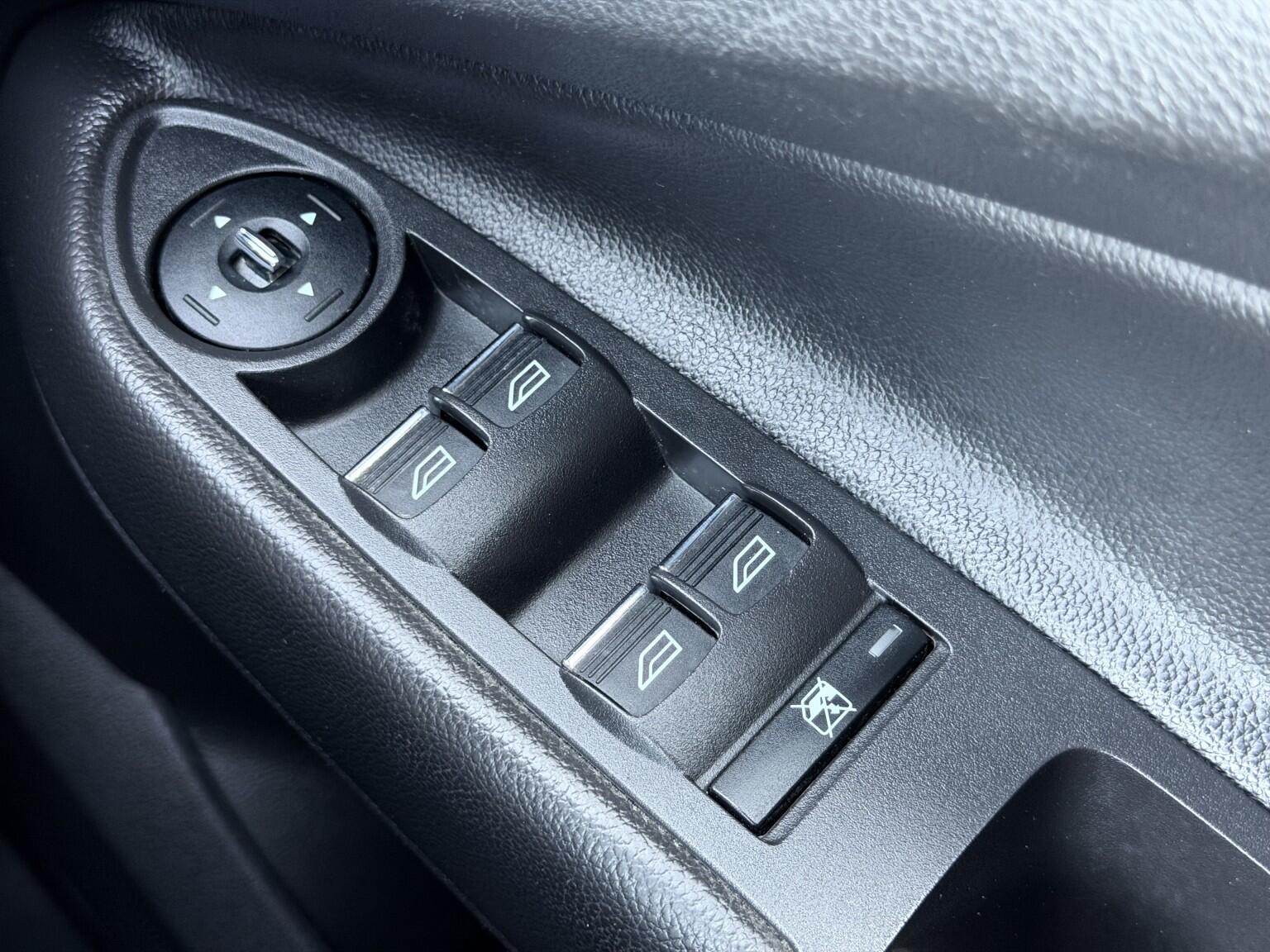 Ford Kuga view 22