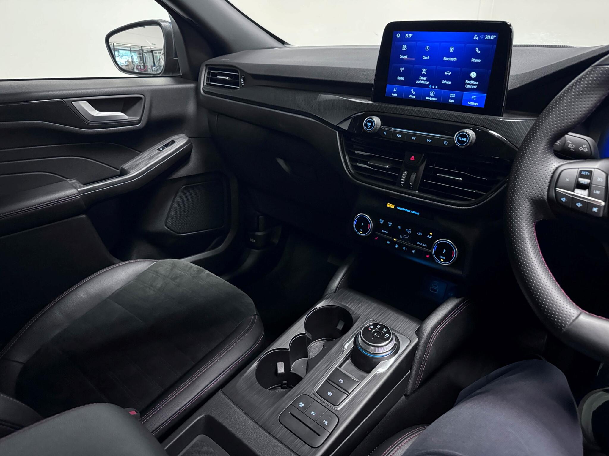 Ford Kuga view 35