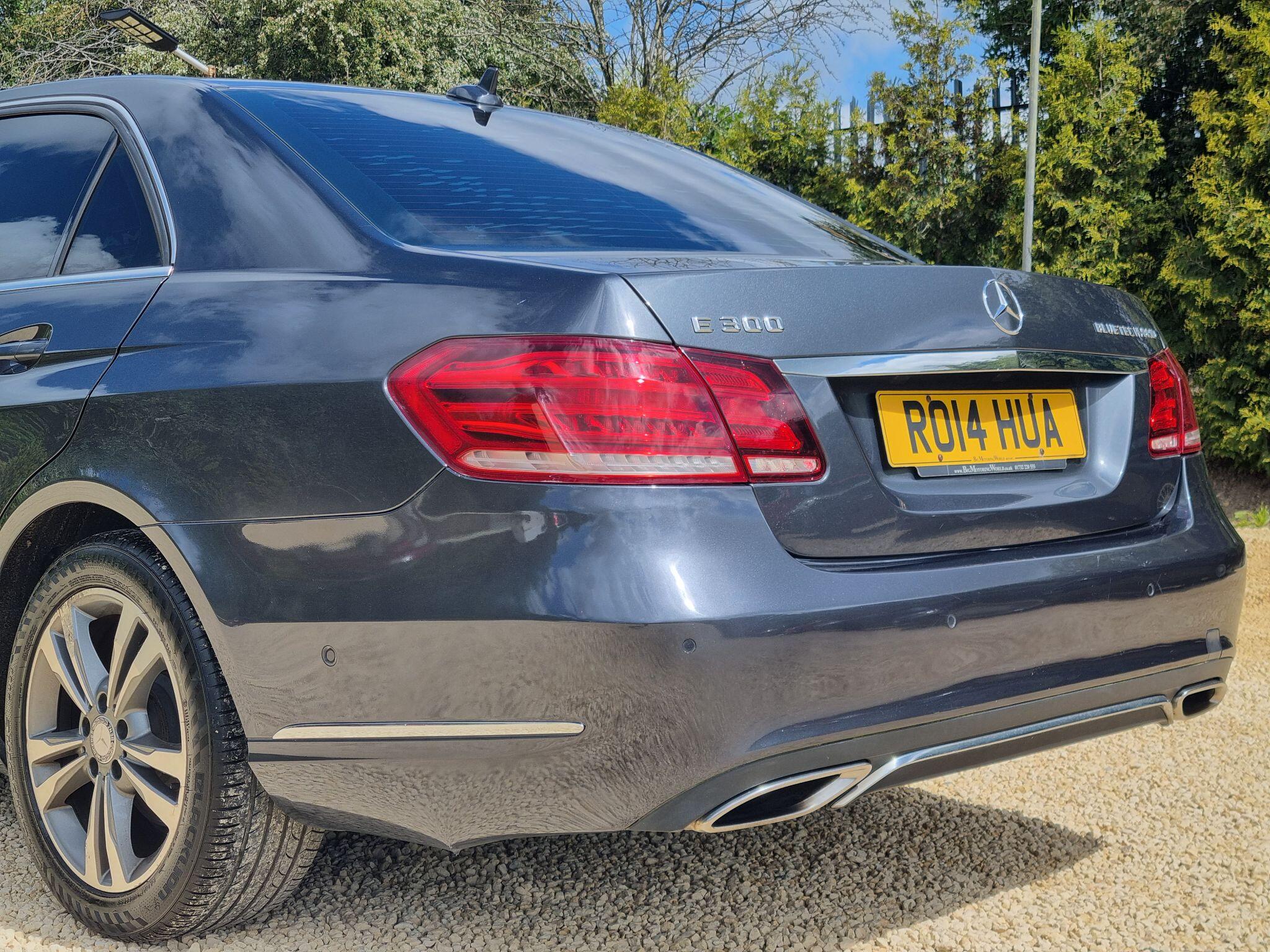 Mercedes-Benz E Class view 16