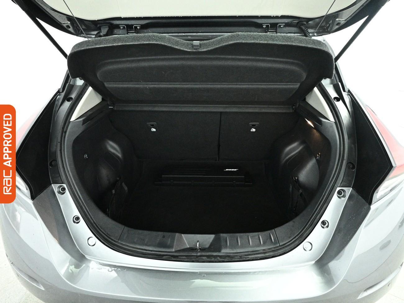 Nissan Leaf view 29