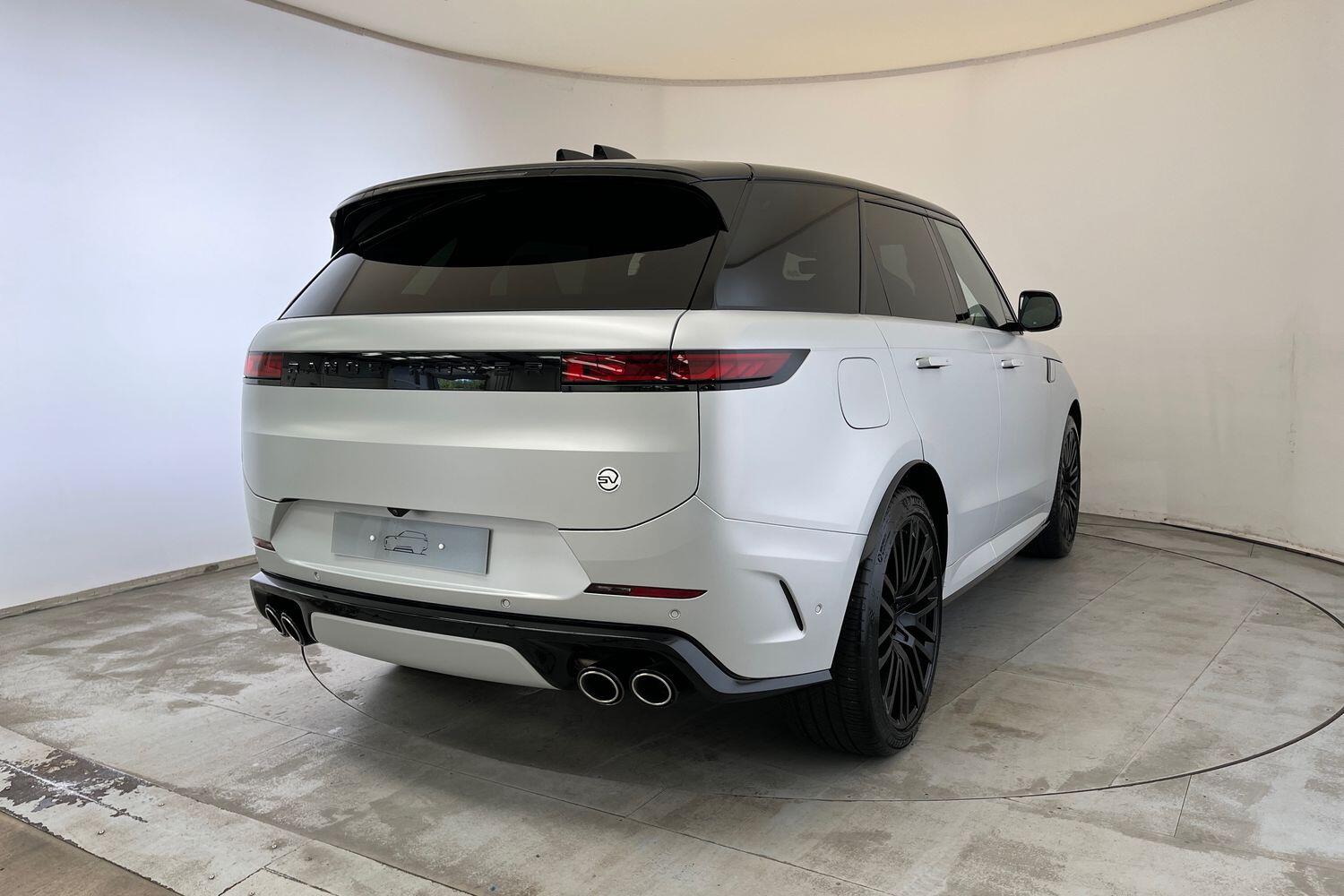 Land Rover Range Rover Sport view 13