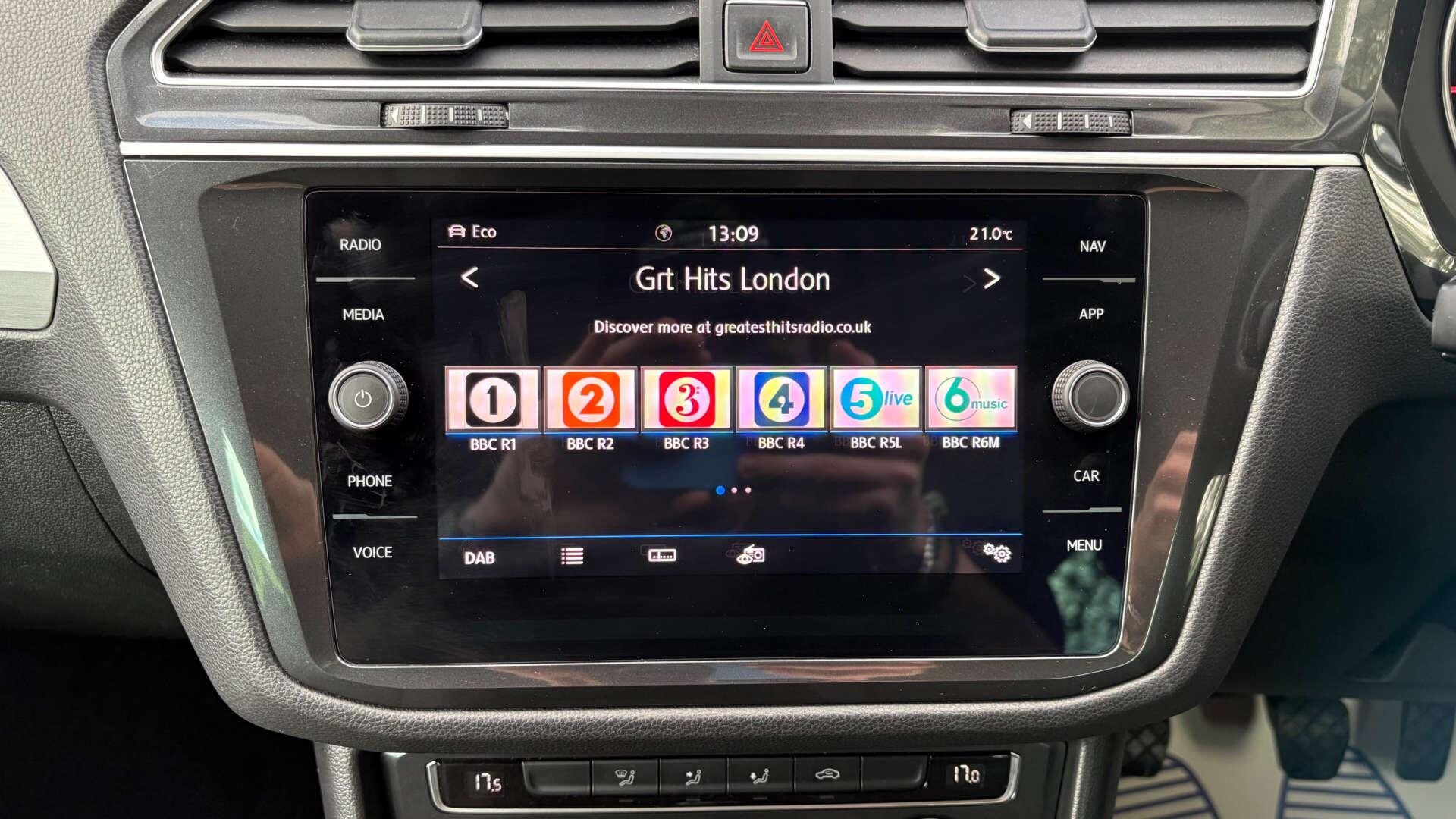 Volkswagen Tiguan view 26