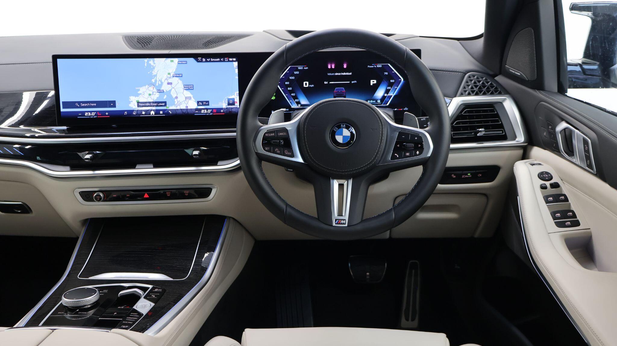 BMW X5 view 5