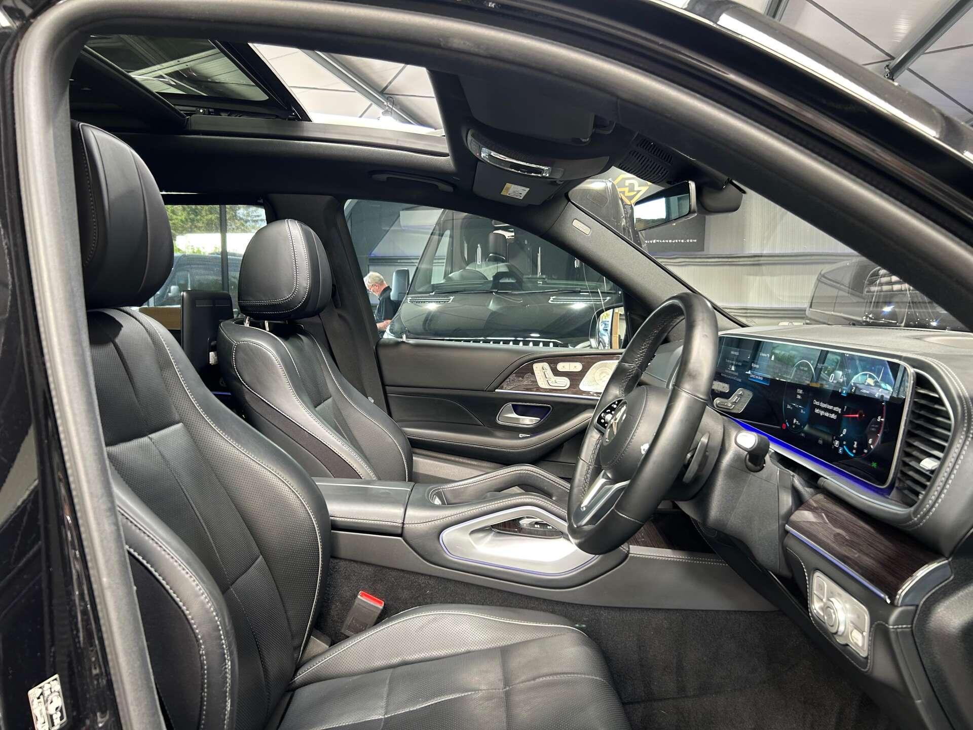 Mercedes-Benz GLS view 39