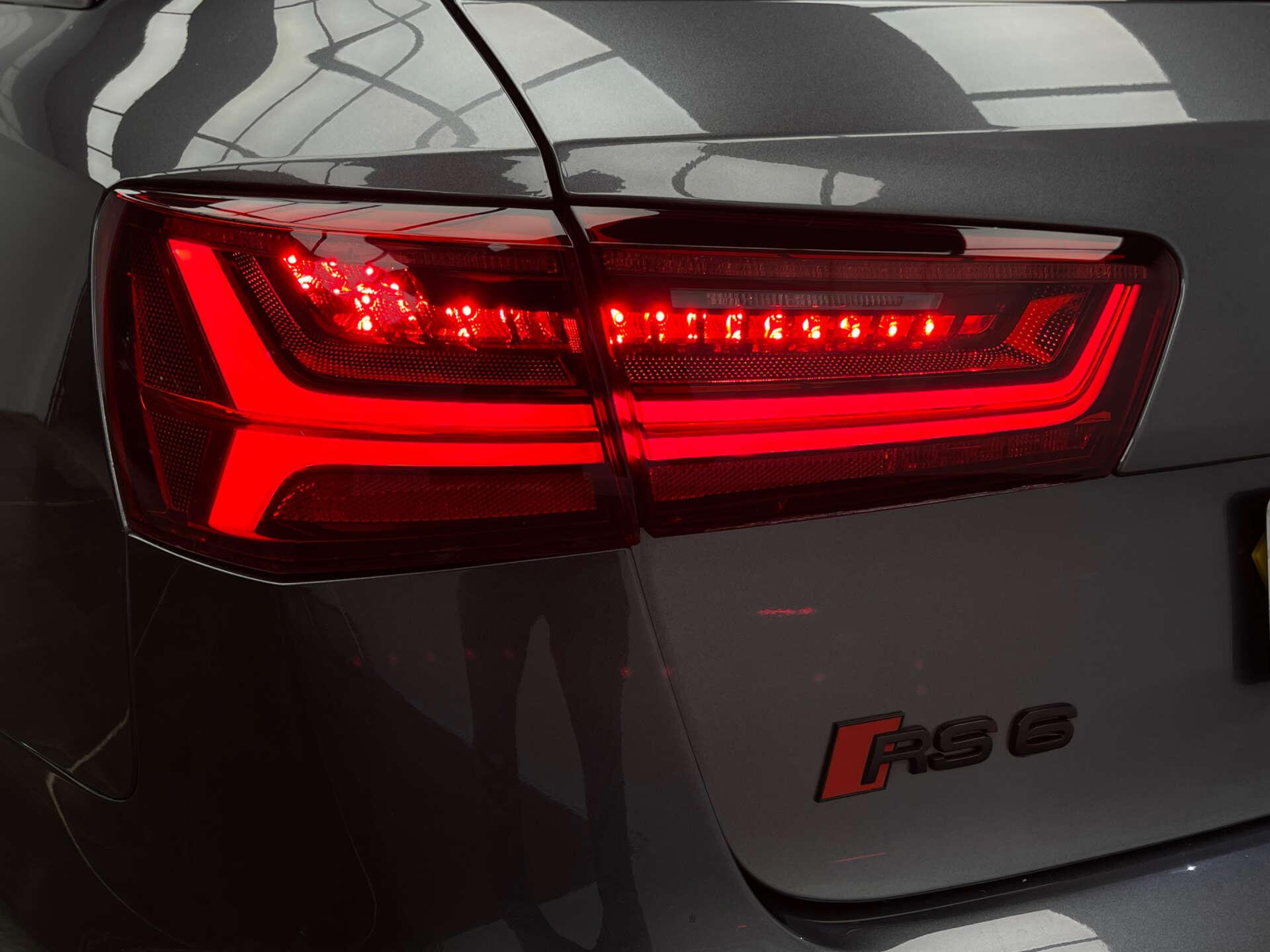 Audi RS6 Avant view 45