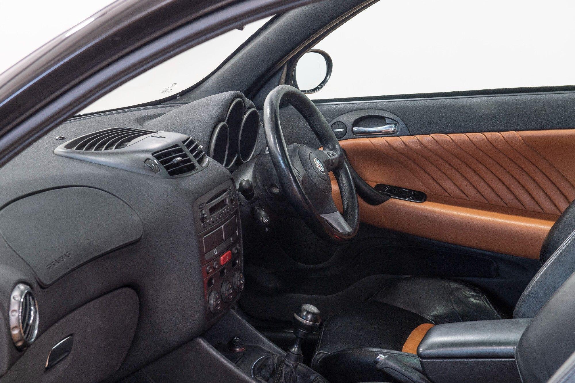 Alfa Romeo 147 view 22